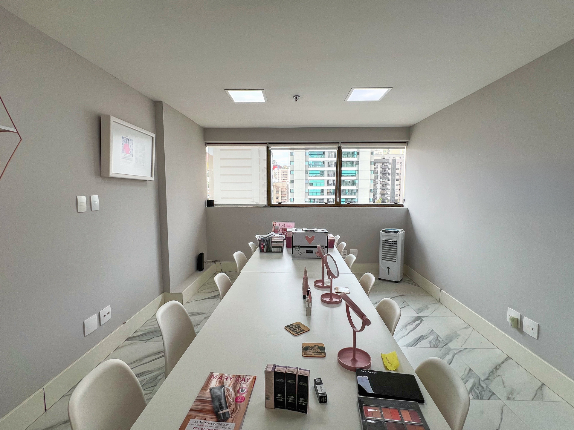 Centro. Sala 55m². Uma vaga., foto 5