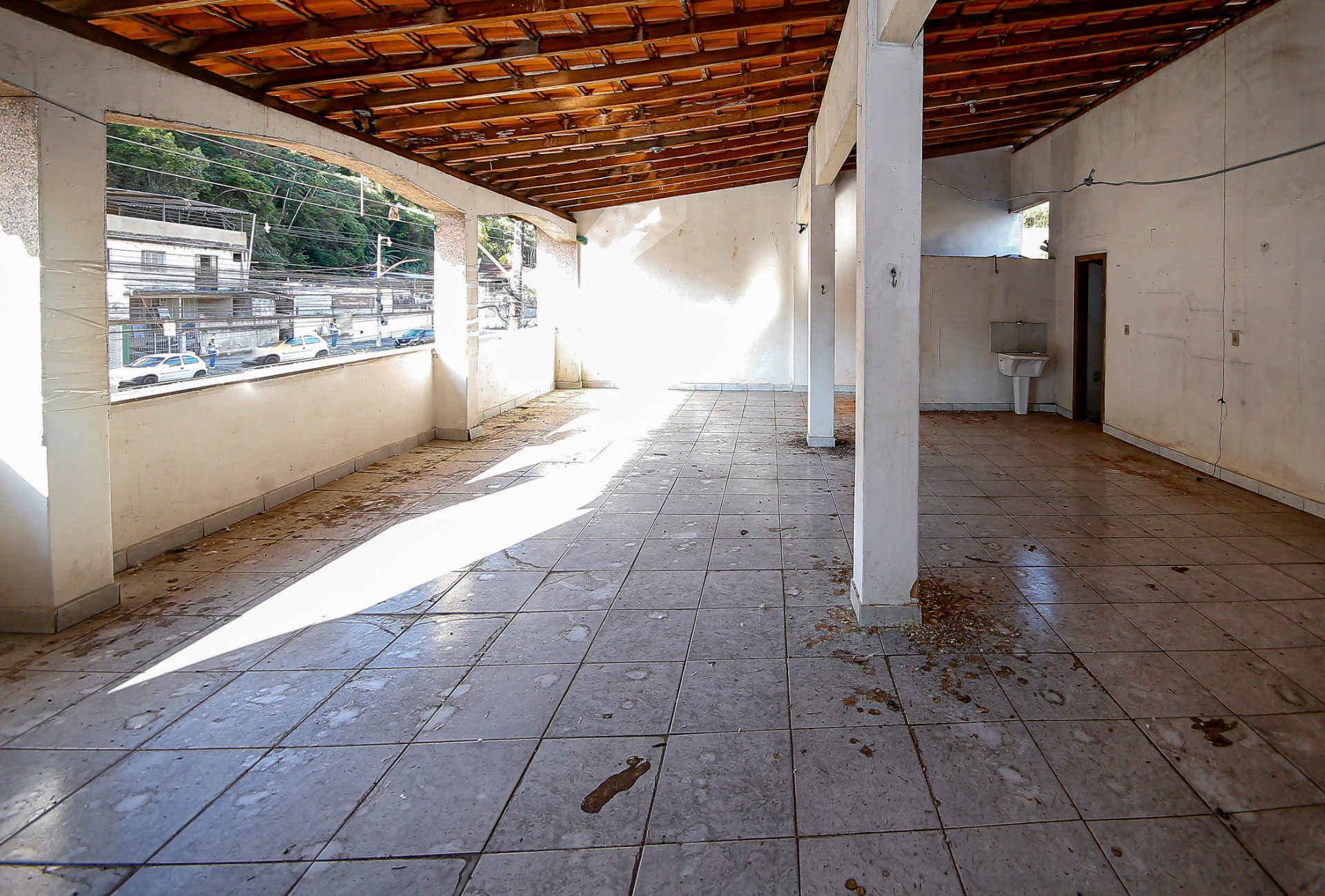 Casa térrea 94m² no Santa Luzia. Terreno amplo, terraço., foto 19