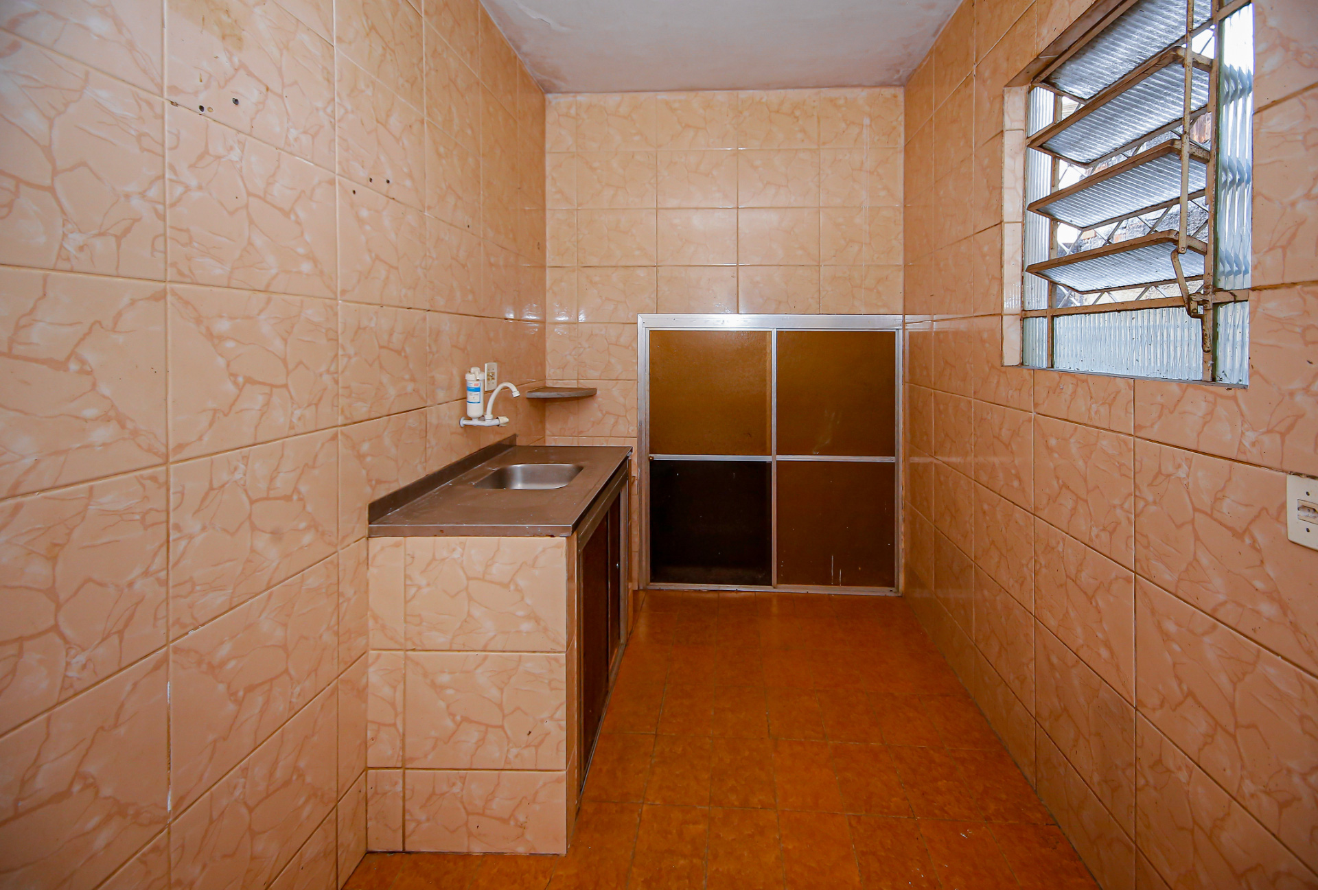 Casa térrea 94m² no Santa Luzia. Terreno amplo, terraço., foto 3