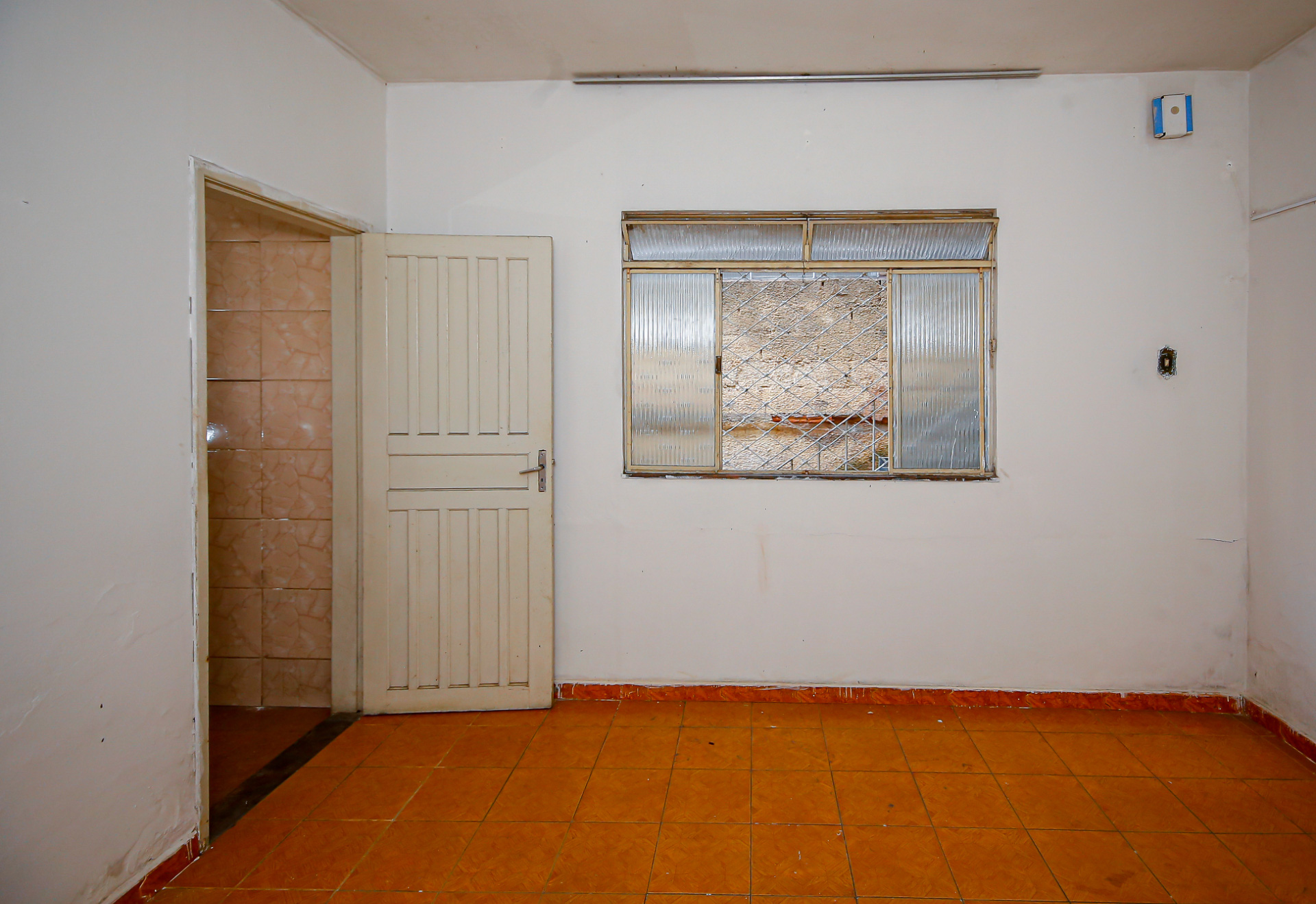 Casa térrea 94m² no Santa Luzia. Terreno amplo, terraço., foto 5
