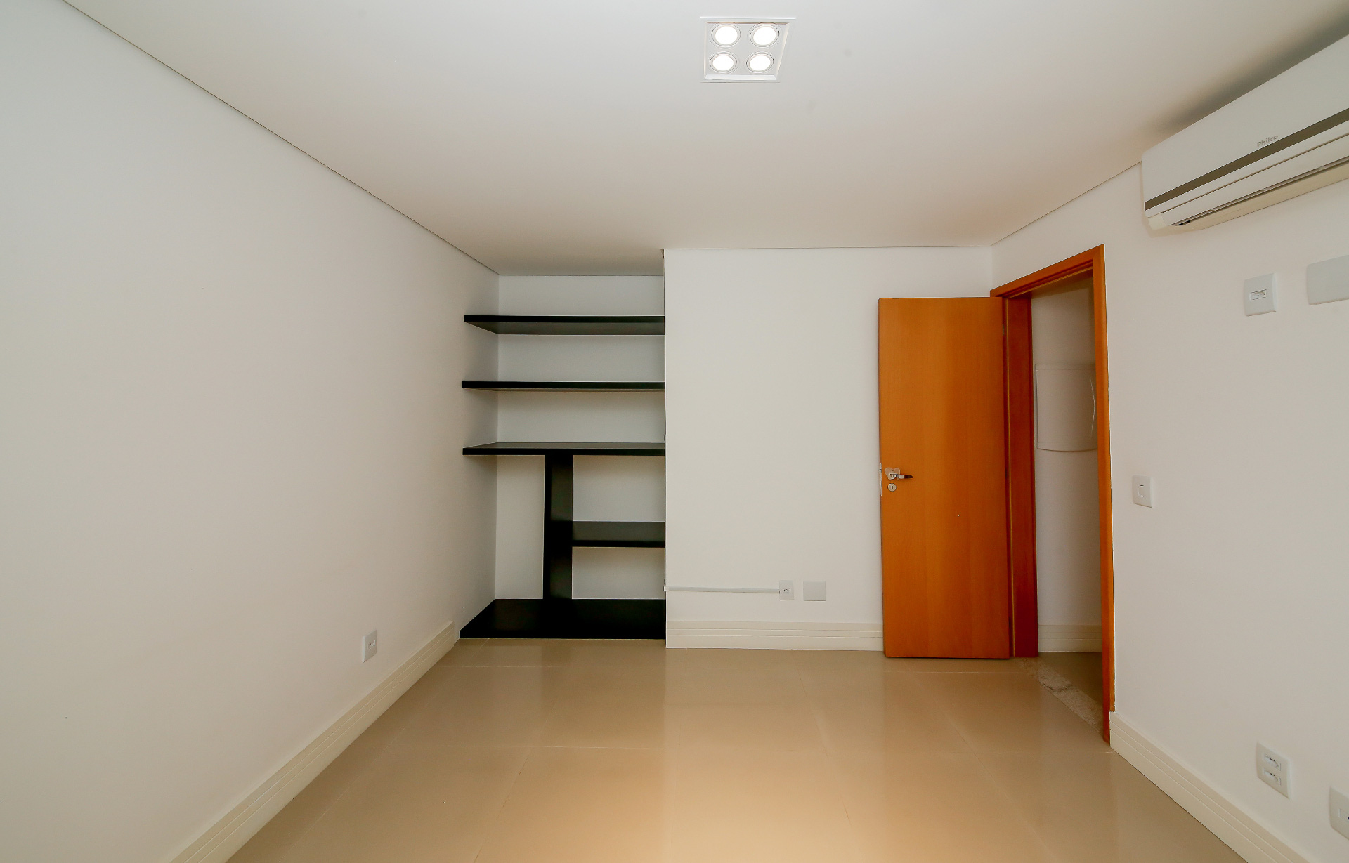 Alto dos Passos: 2 suítes, planejado, 121m². 2 vagas., foto 12