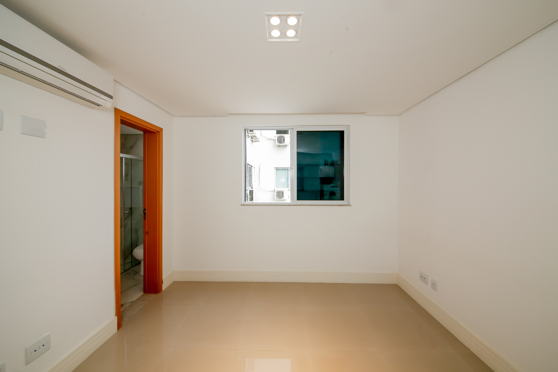 Alto dos Passos: 2 suítes, planejado, 121m². 2 vagas., foto 10