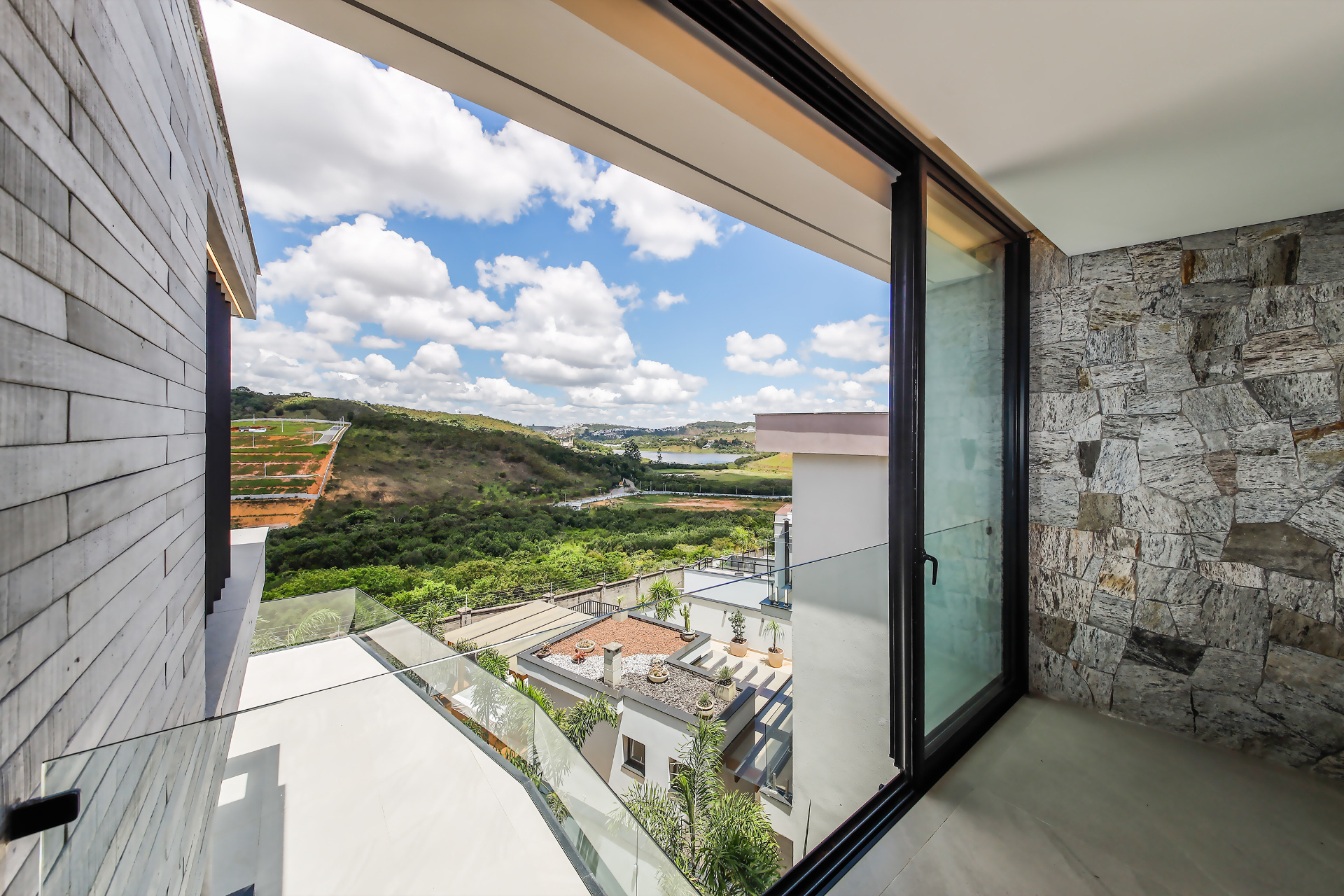 São Pedro: Casa com vista permanente para a represa., foto 27