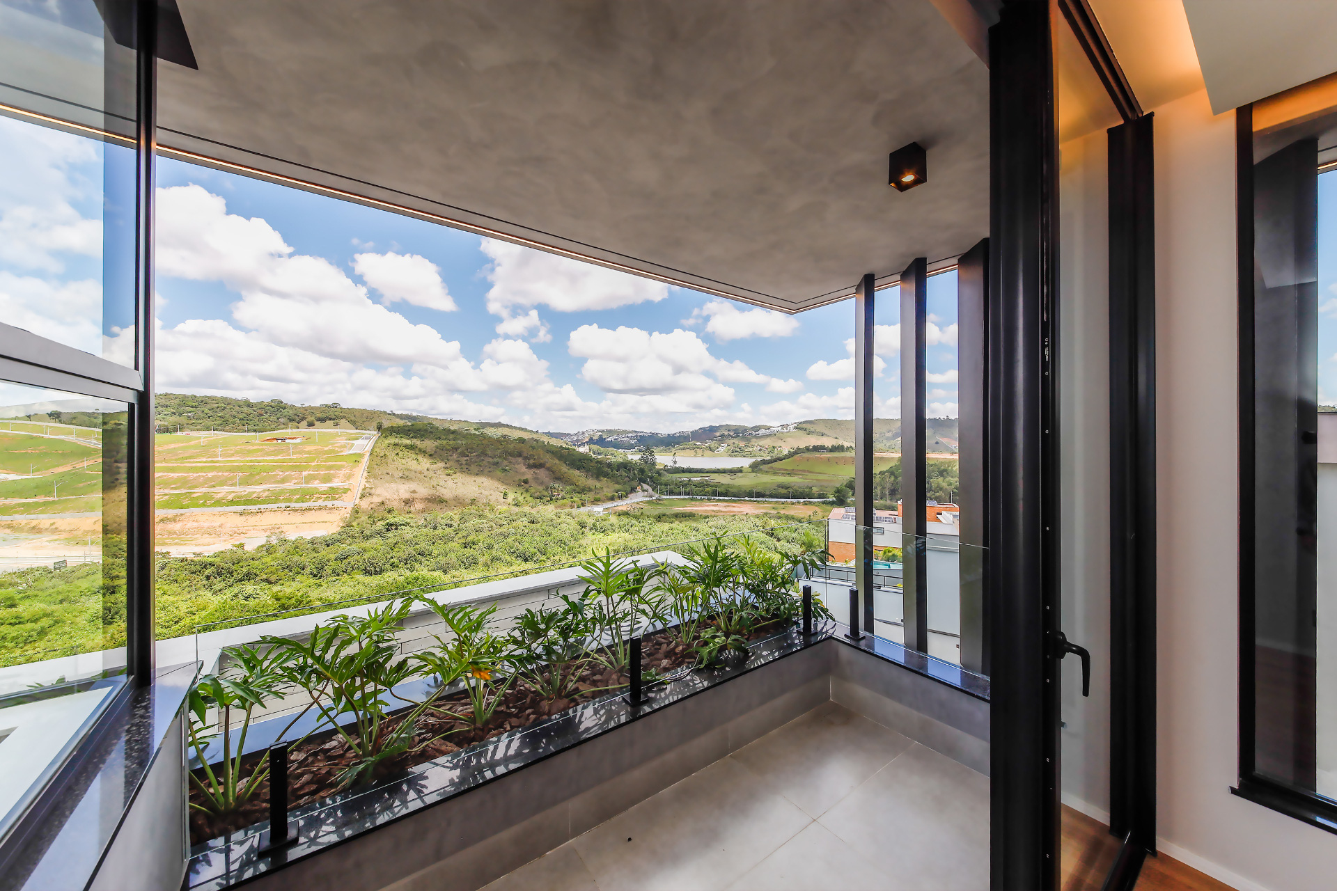 São Pedro: Casa com vista permanente para a represa., foto 37