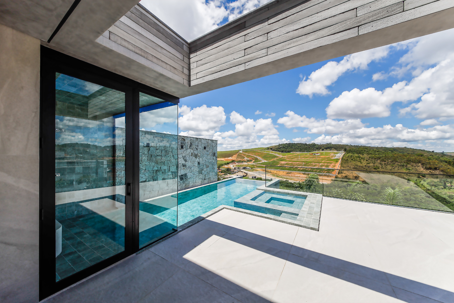 São Pedro: Casa com vista permanente para a represa., foto 11