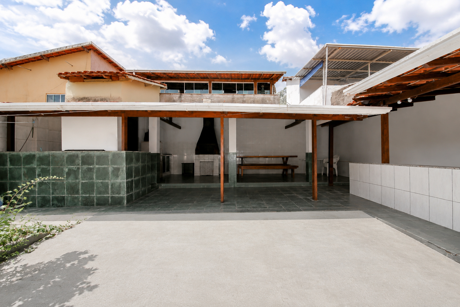Casa linear, quintal com churrasqueira. São Pedro., foto 21