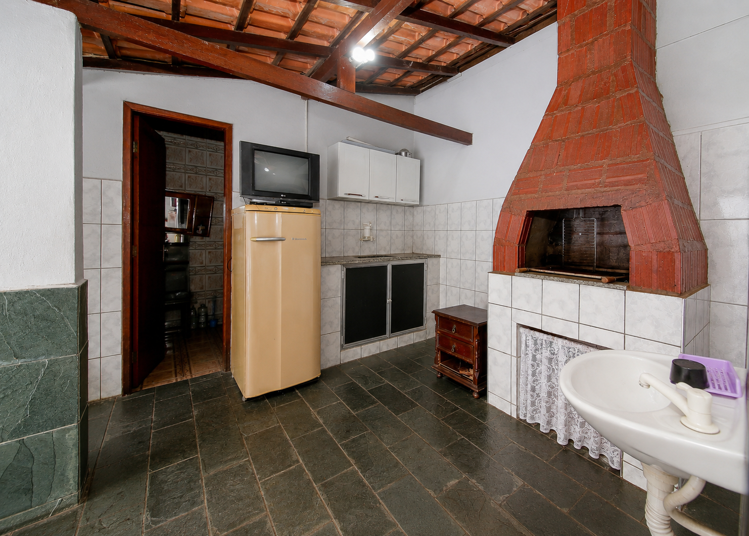 Casa linear, quintal com churrasqueira. São Pedro., foto 18