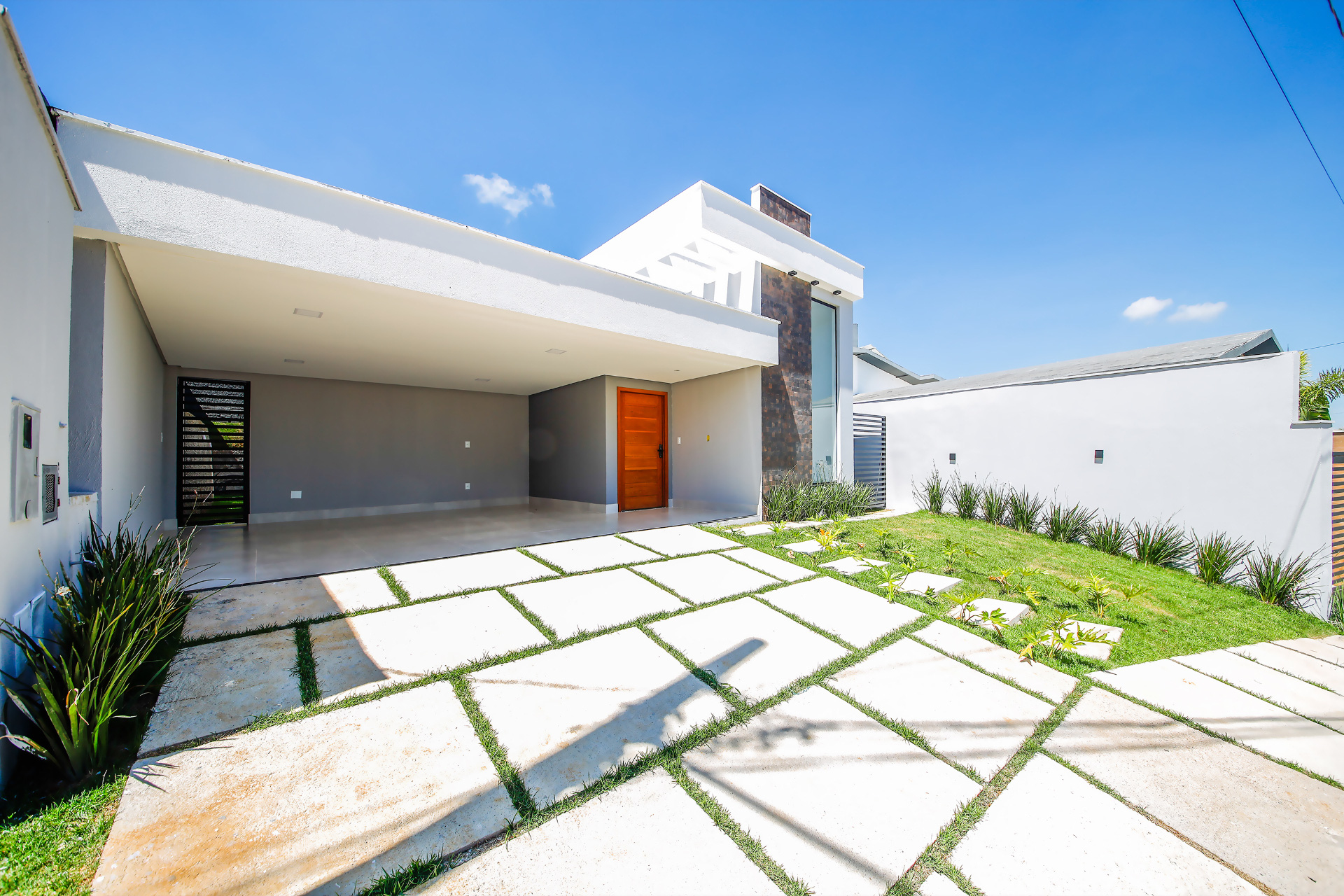 São Pedro: Casa linear, 200 m² em condomínio fechado., foto 2
