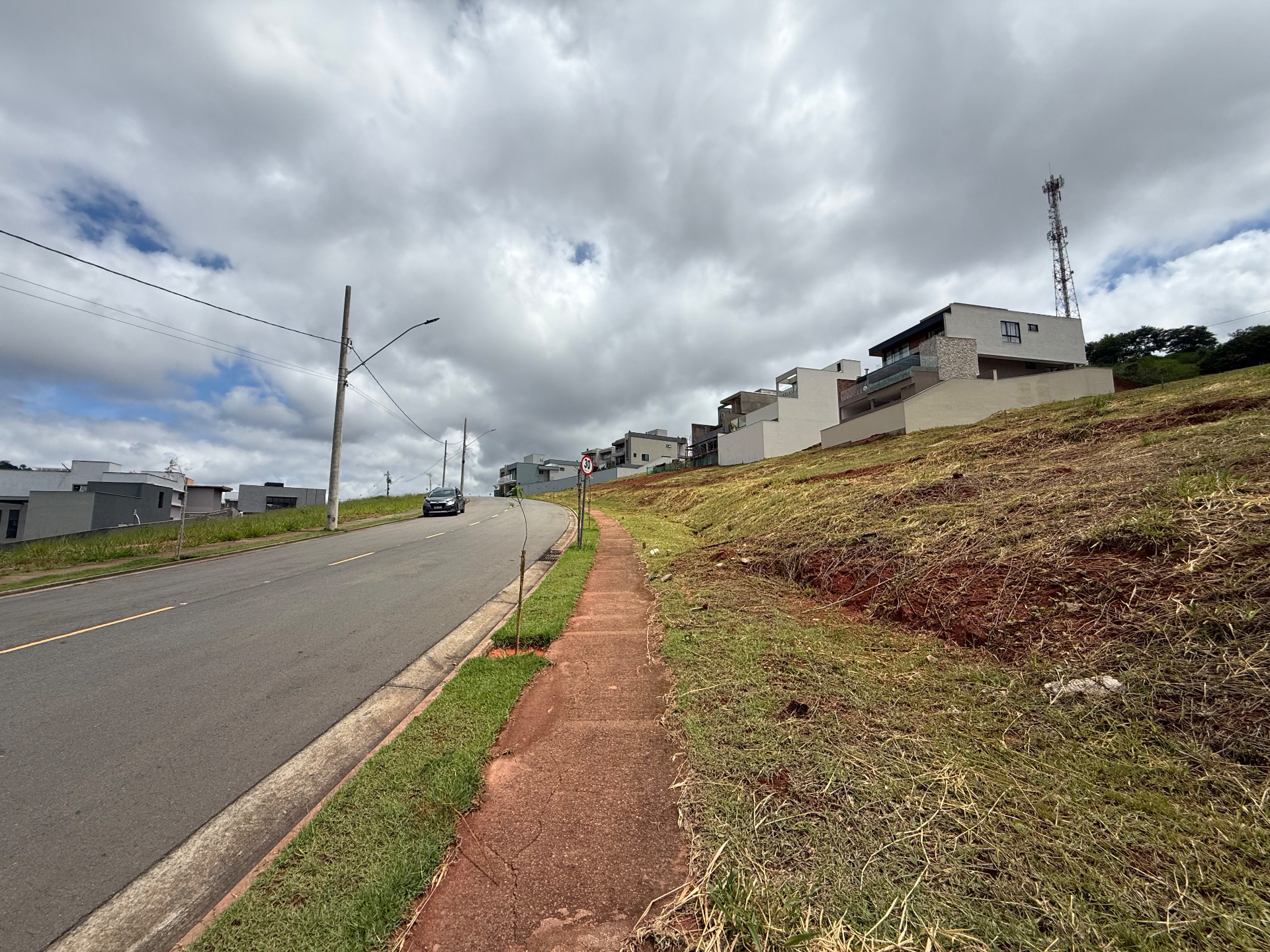 Terreno em aclive no Estrela Alta. 323 m², foto 5