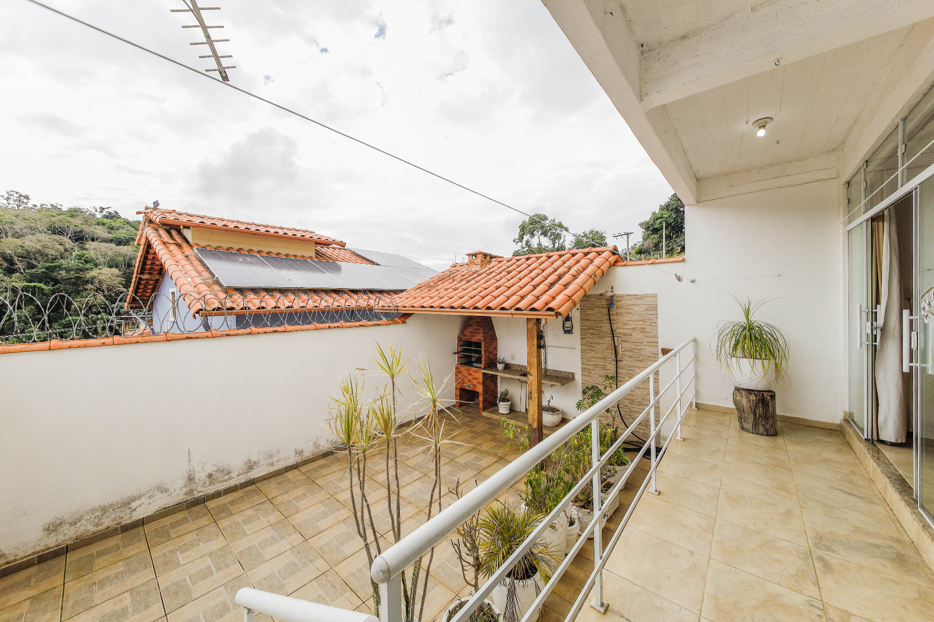 Casa Borboleta. 3 suítes, bom espaço externo., foto 23