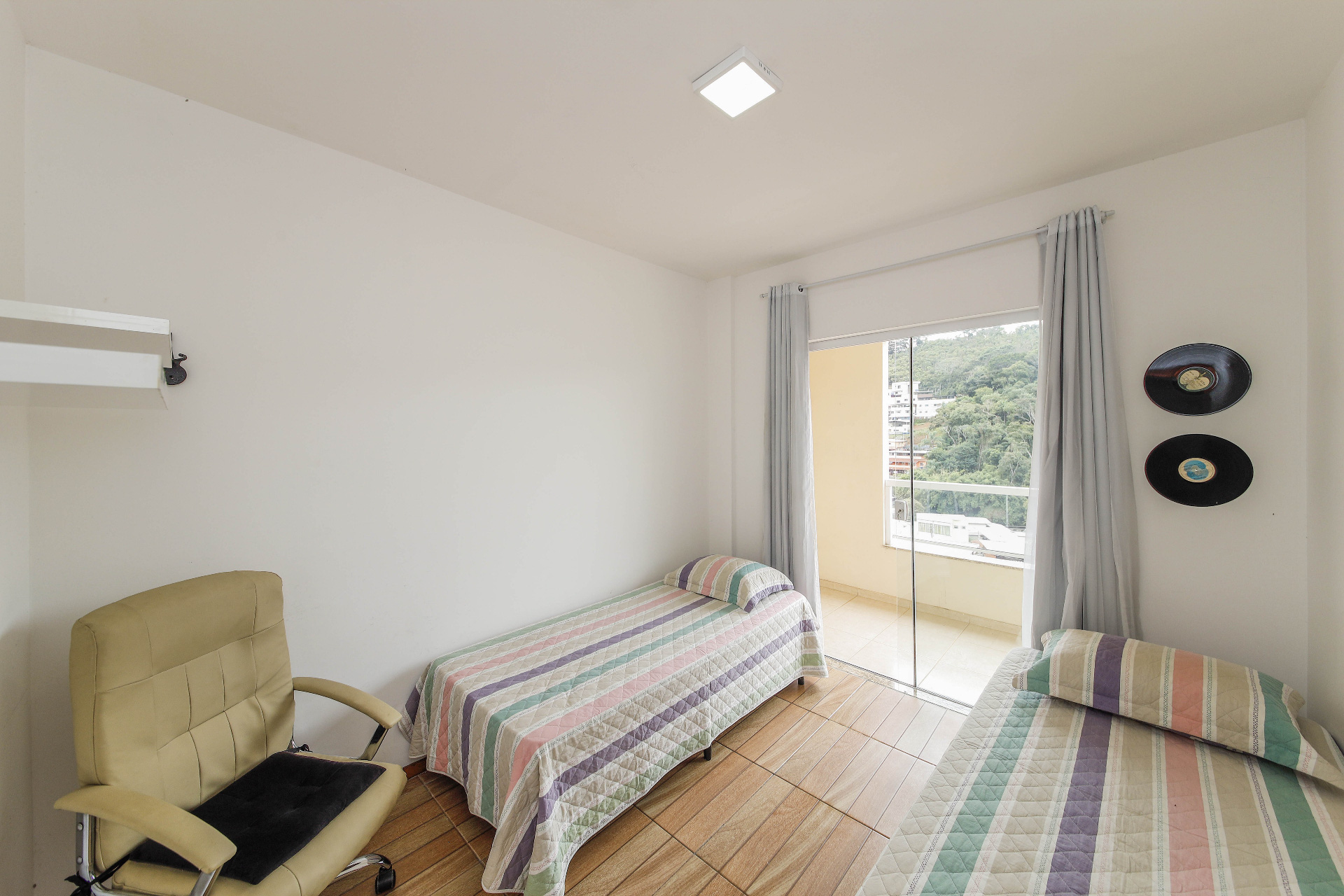 Casa Borboleta. 3 suítes, bom espaço externo., foto 16