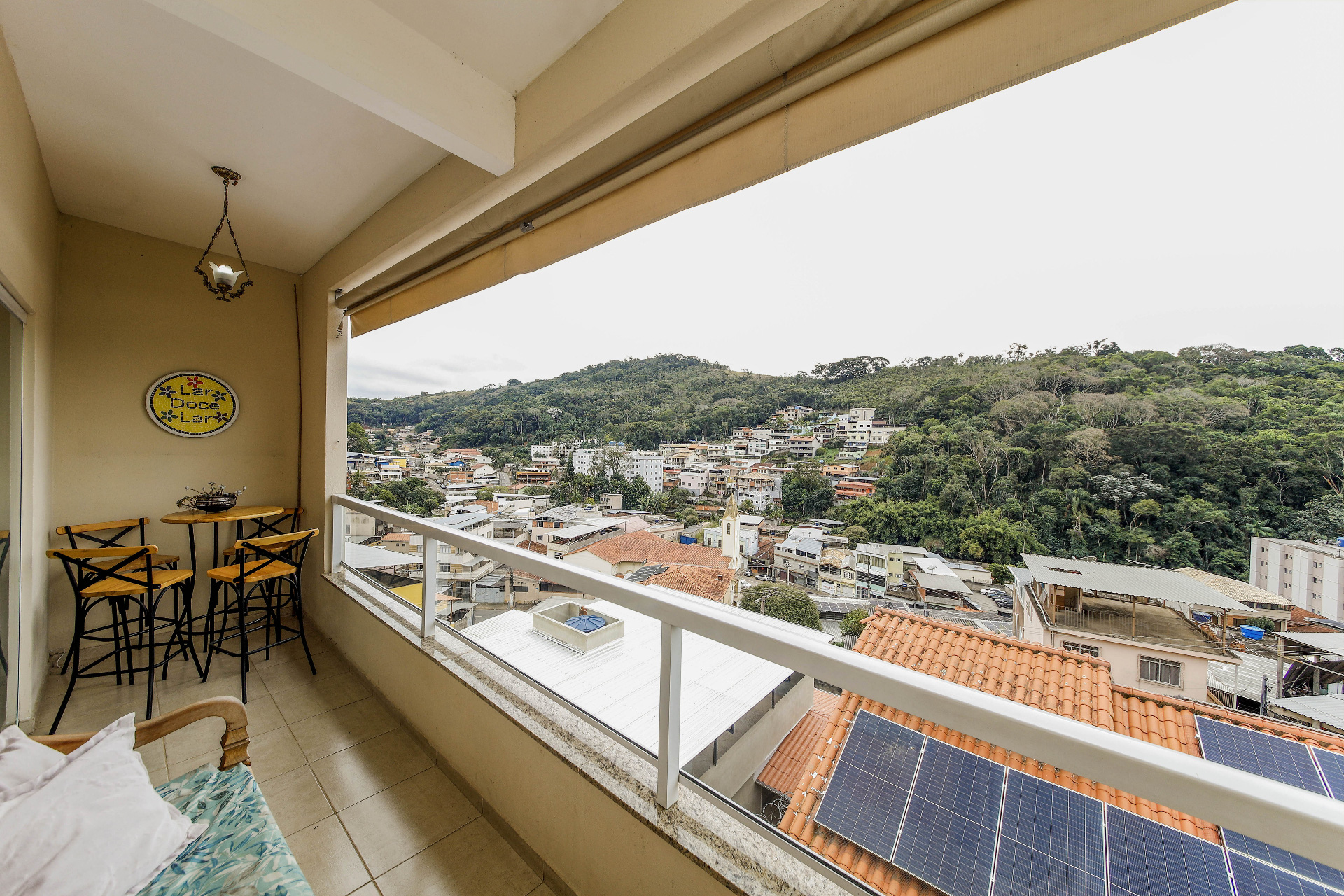 Casa Borboleta. 3 suítes, bom espaço externo., foto 6