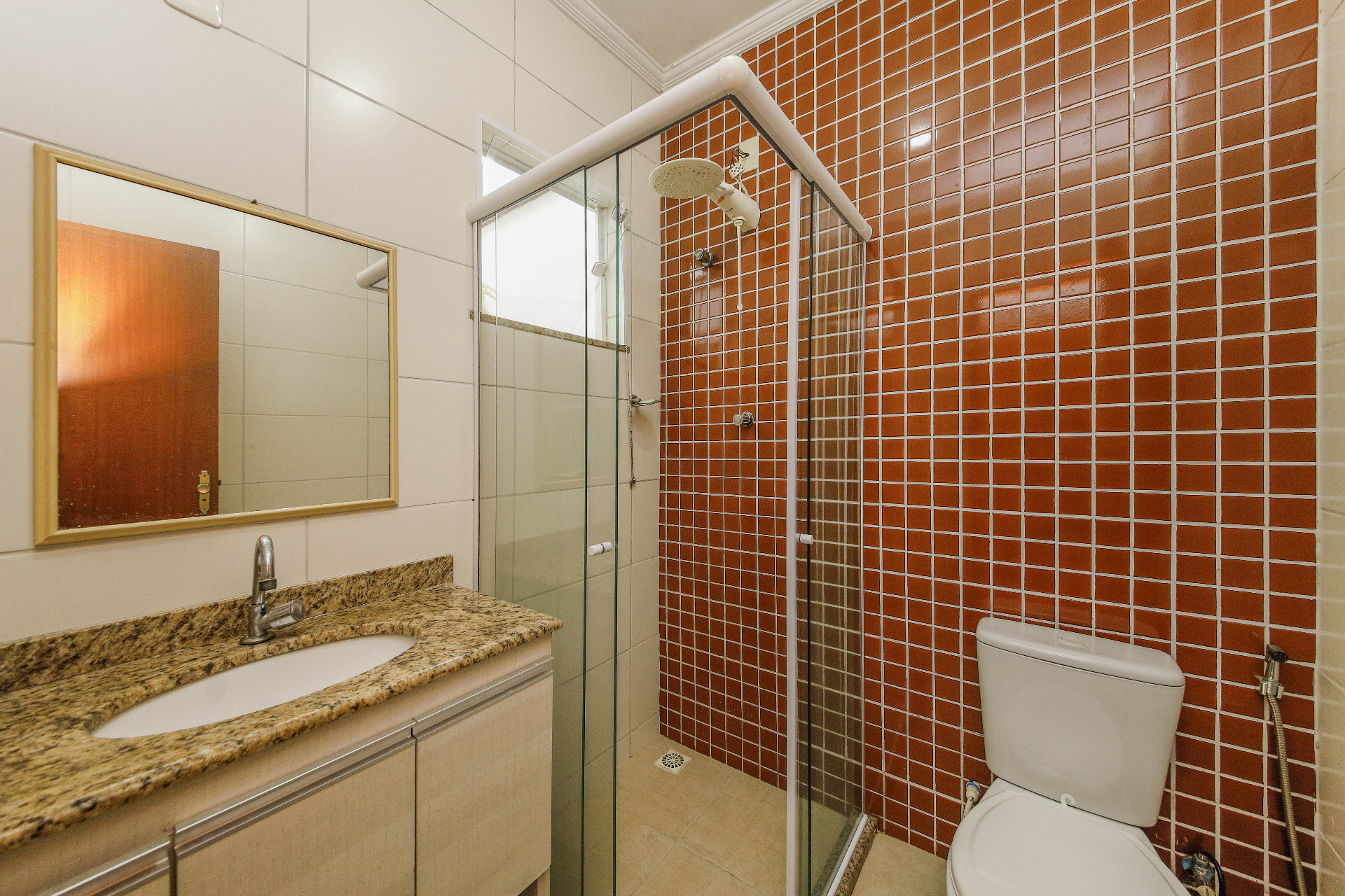 Casa Borboleta. 3 suítes, bom espaço externo., foto 15