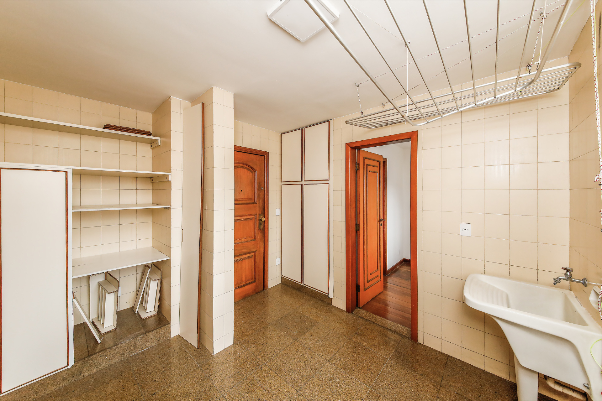 São Mateus. Apartamento clássico, com 238m². Boa planta., foto 18