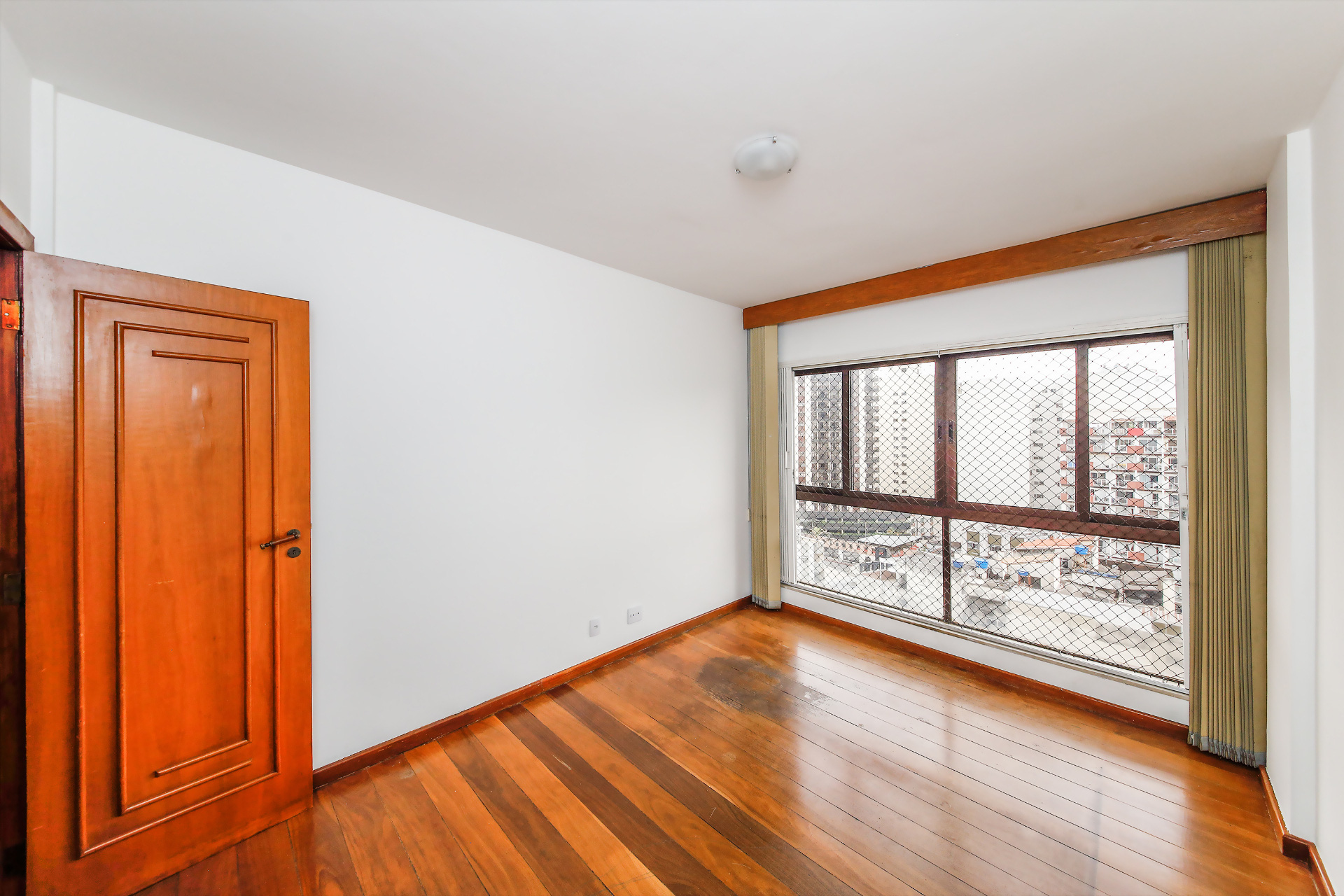 São Mateus. Apartamento clássico, com 238m². Boa planta., foto 8