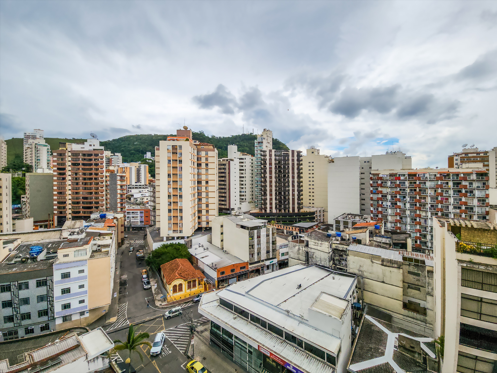 São Mateus. Apartamento clássico, com 238m². Boa planta., foto 5