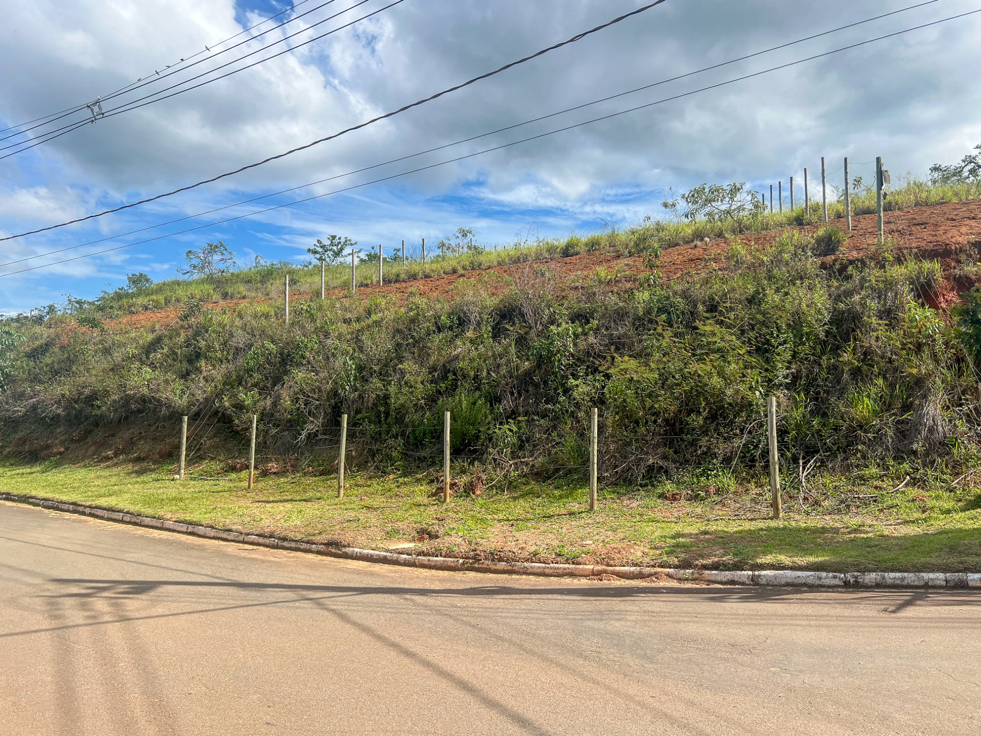 Terreno no Aeroporto, boa topografia, foto 1