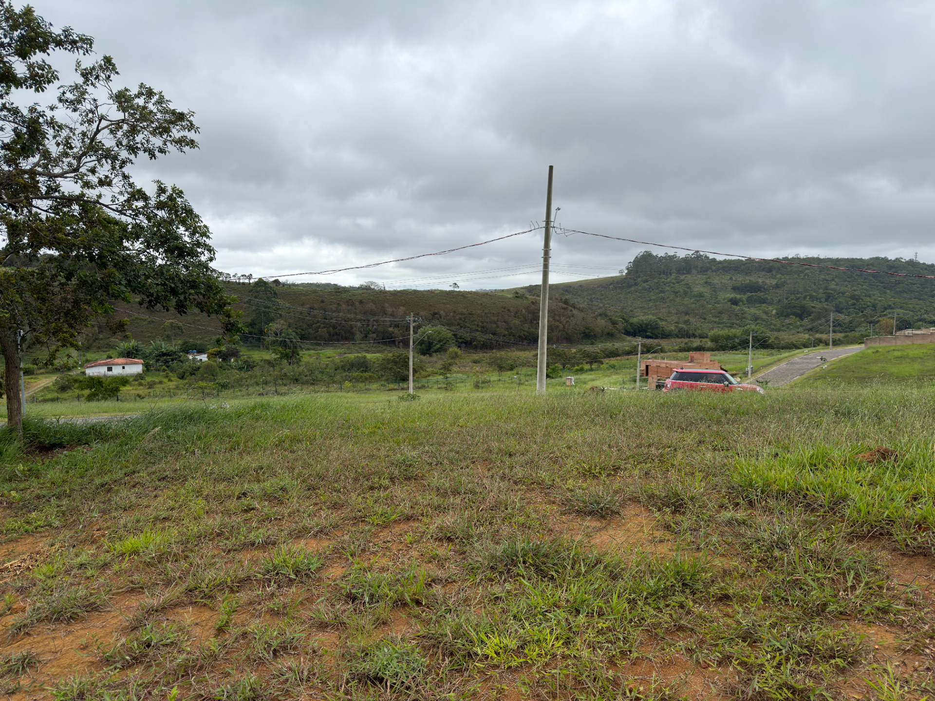 Terreno de esquina, 1.122 m² em condomínio fechado, foto 4