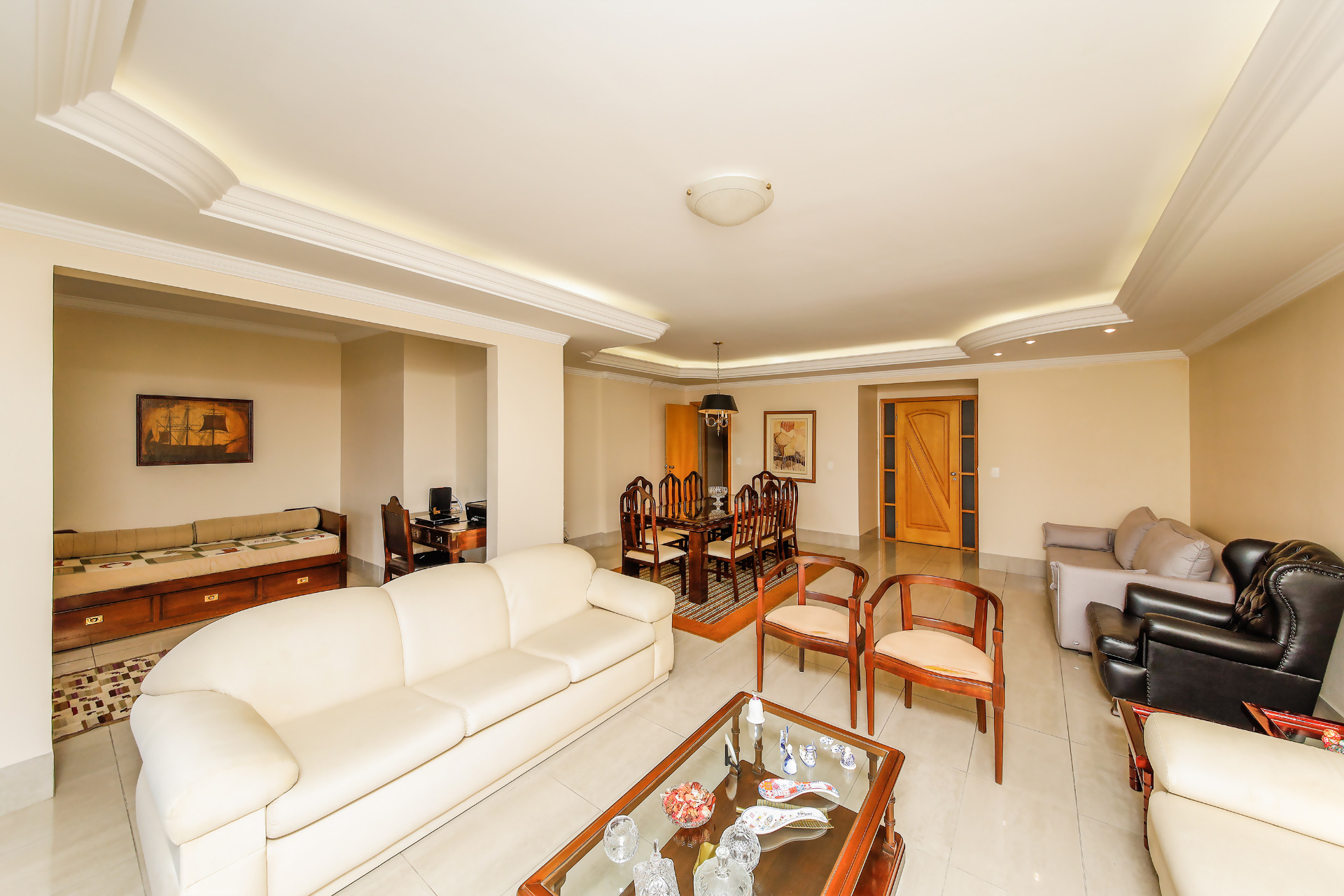 Bom Pastor: 3 suítes, 283m², 3 vagas. Lazer completo., foto 3