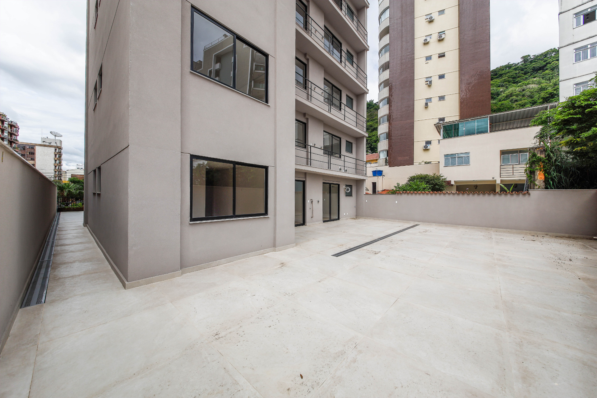 Santa Helena. Vista livre, andar alto., foto 28
