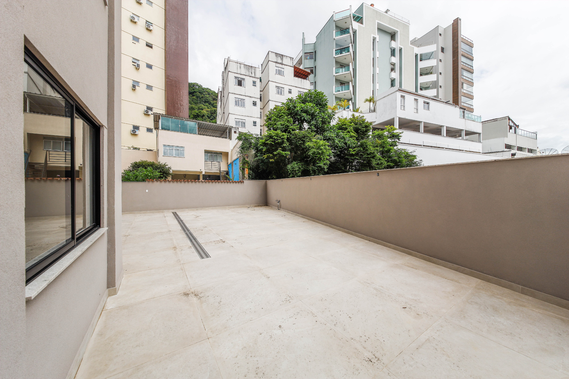 Santa Helena. Vista livre, andar alto., foto 27