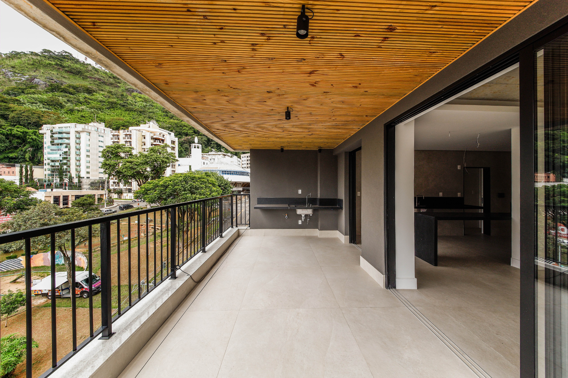 4 suítes, 200m², bem dimensionado., foto 1