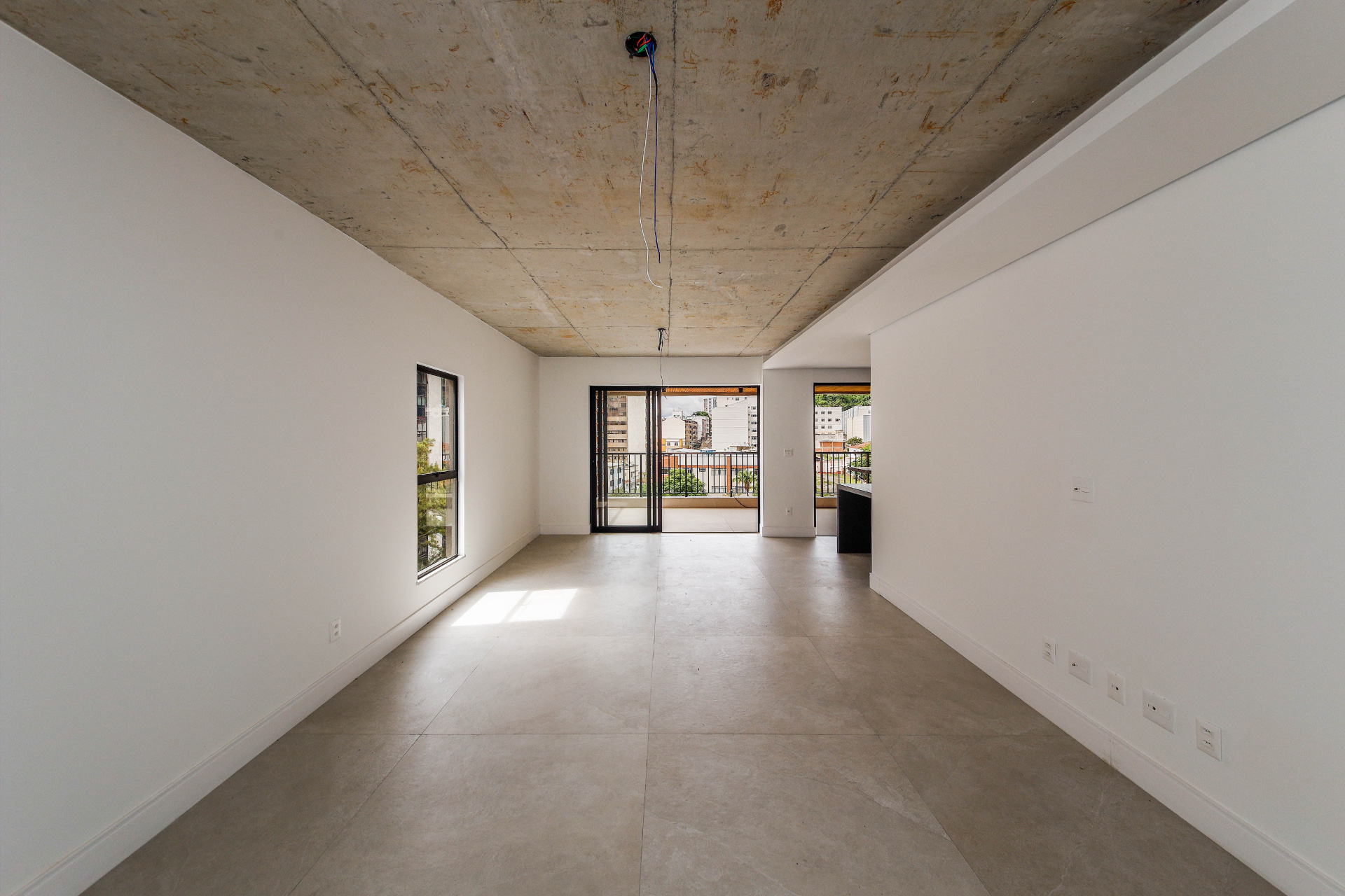 Um apartamento por andar, Santa Helena., foto 2