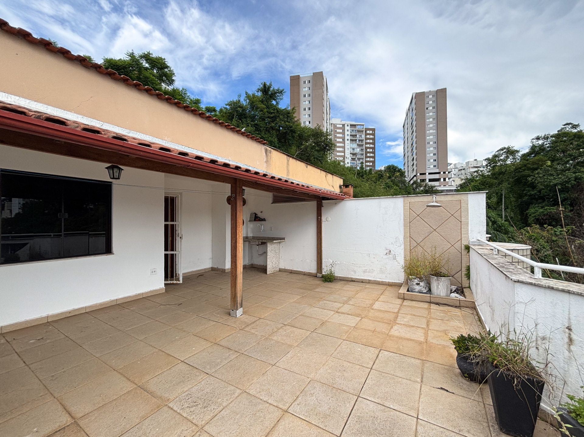 Cobertura 4 quartos, vista para a mata, foto 1