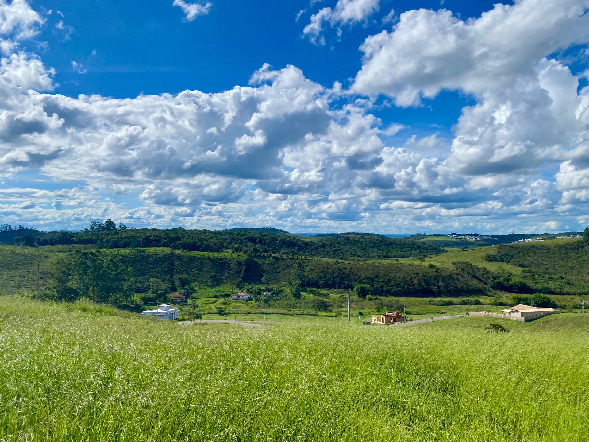 Mil m² com vista. Condomínio em São Pedro., foto 1