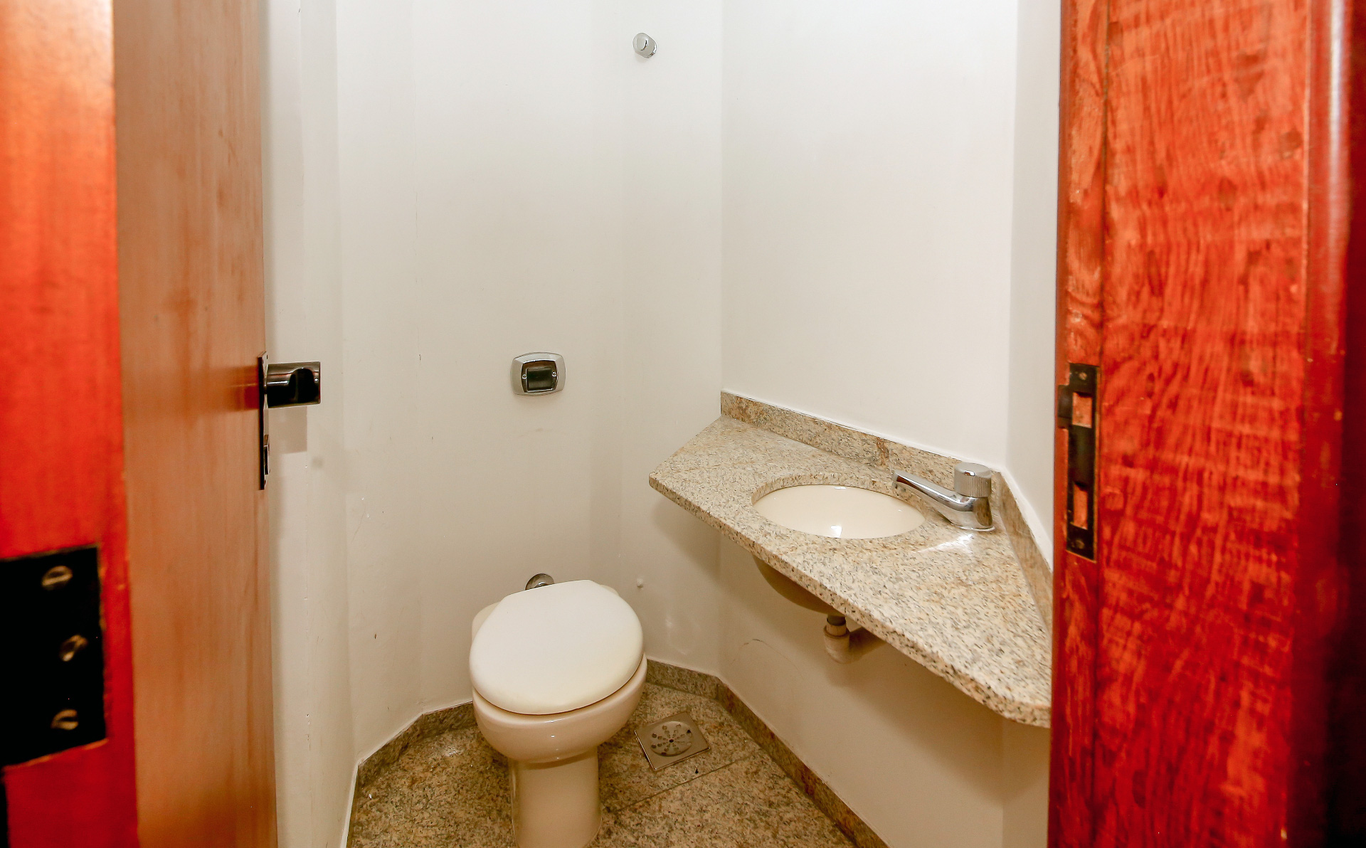 Varanda e 4 quartos, 2 vagas no São Mateus. 253m² úteis., foto 7