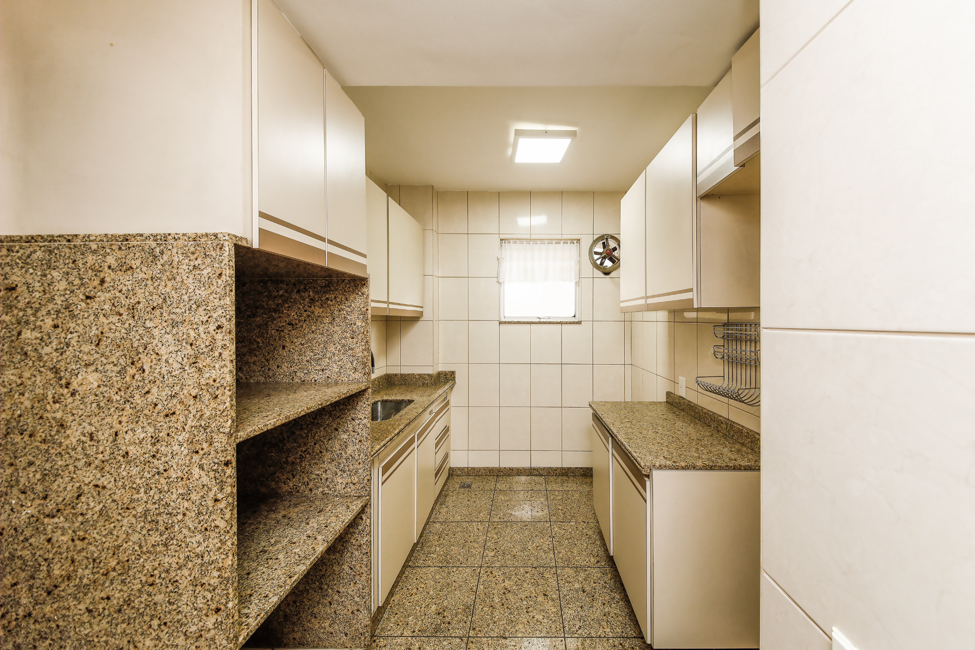 4 quartos no Centro. Ambientes amplos, 1 vaga., foto 20