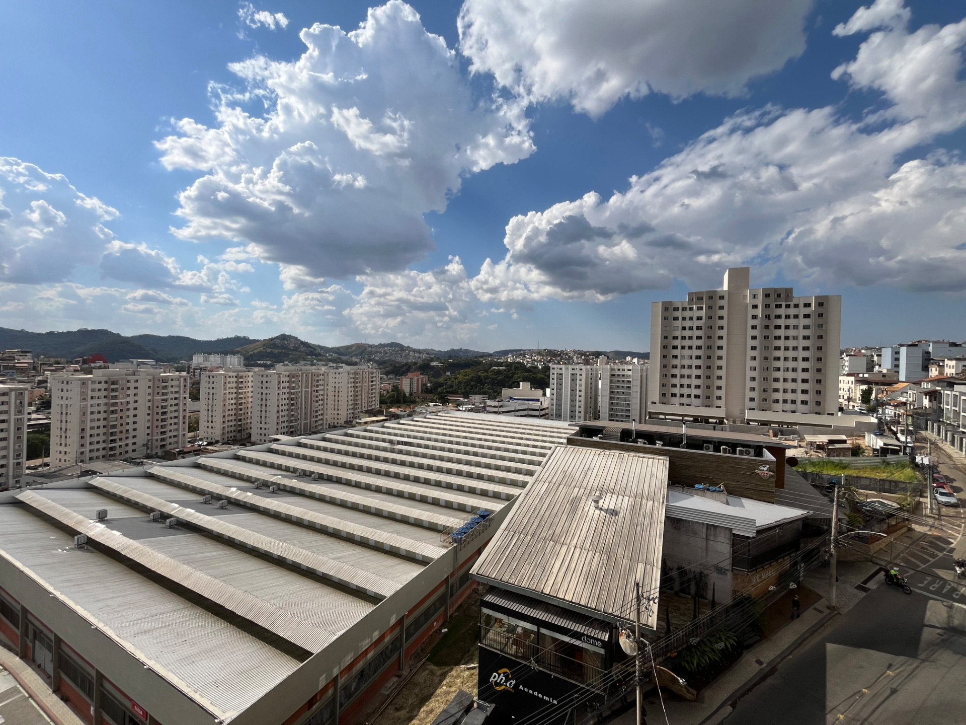 Cobertura no Vale do Ipê. Terraço com vista aberta., foto 4