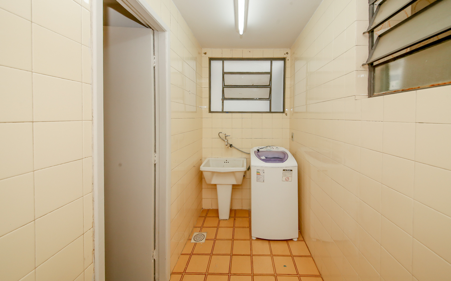 Varanda e 3 quartos no Centro. Ótima metragem., foto 9