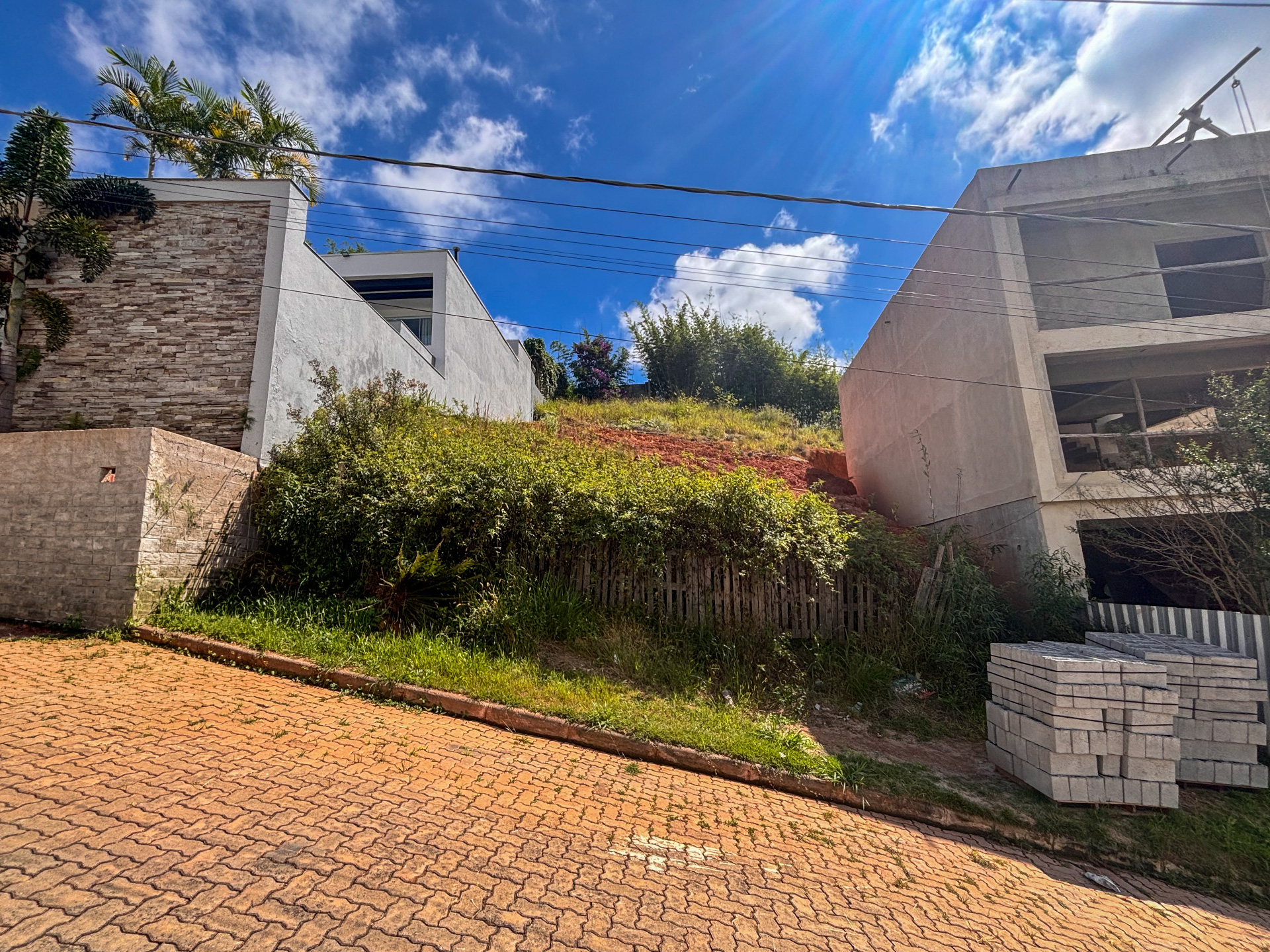 Terreno no fim da quadra. Salvador, 439m²., foto 1
