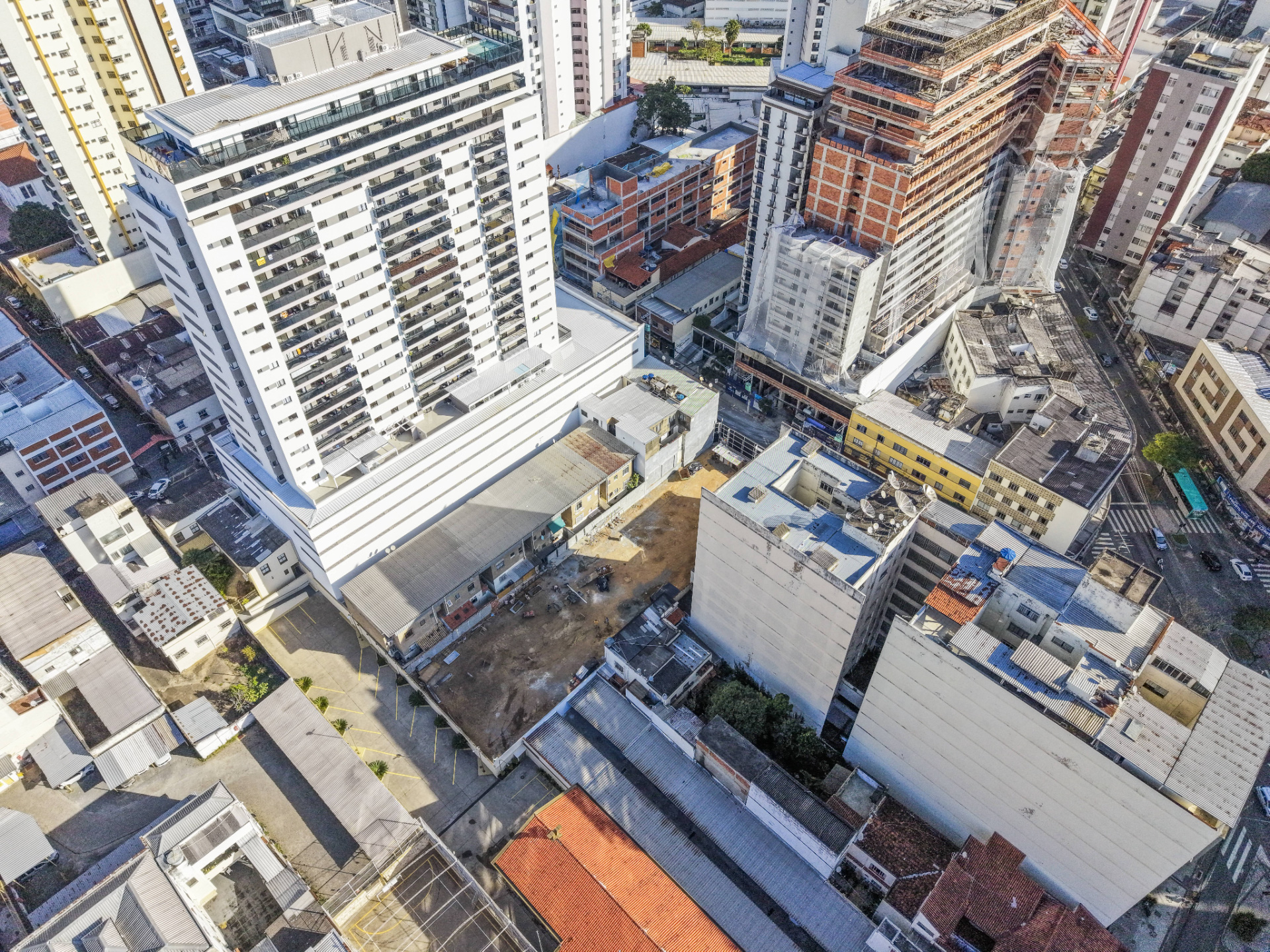 Centro: apartamento 4 quartos, 130m². 2 vagas., foto 3