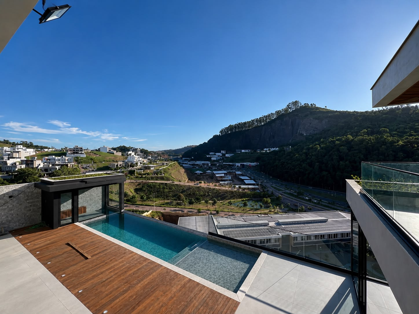 Condomínio Estrela Alta. Casa de 650 m², 4 suítes., foto 21