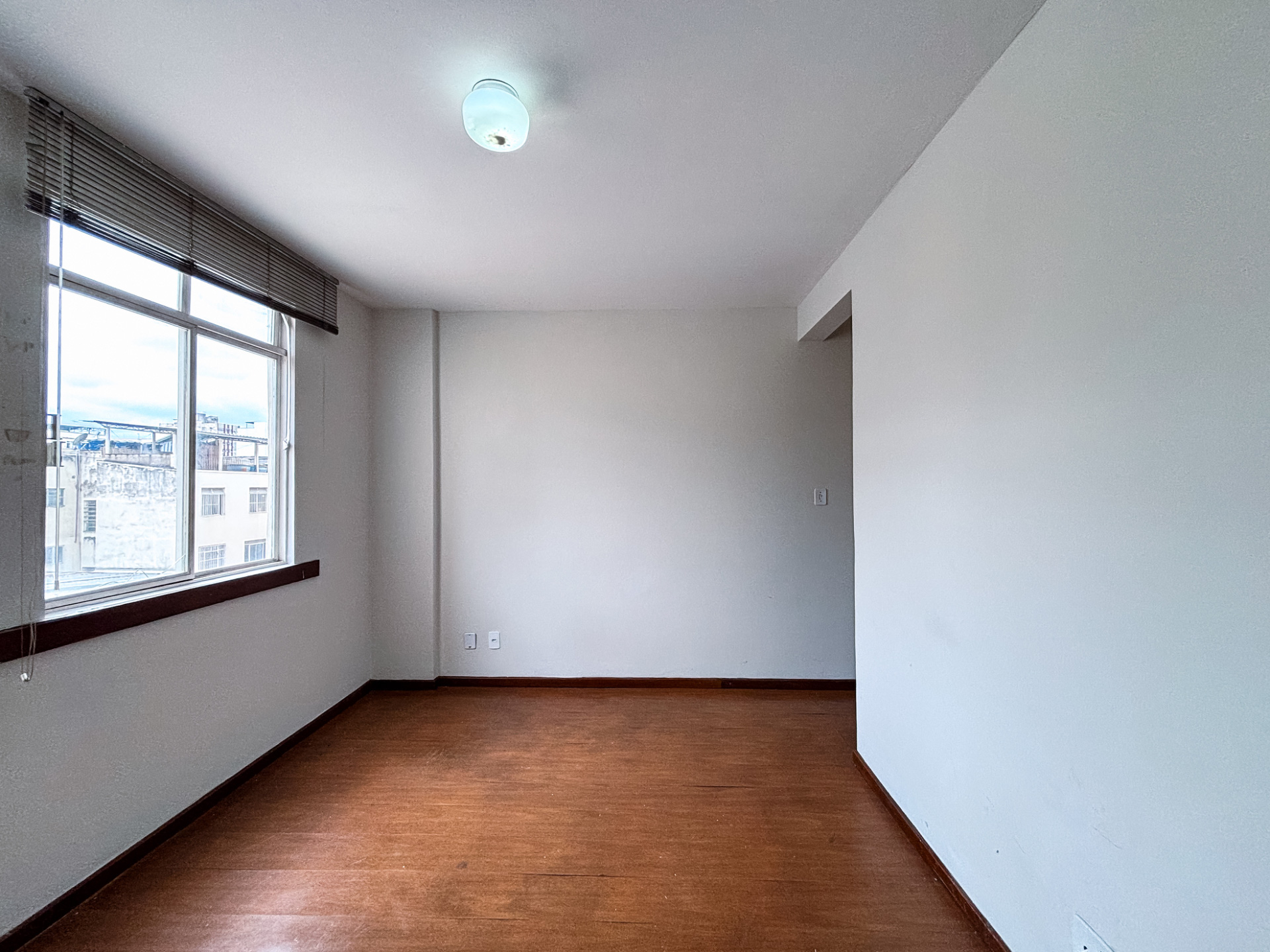 Centro: 1 quarto, 35m². Vista clara., foto 3