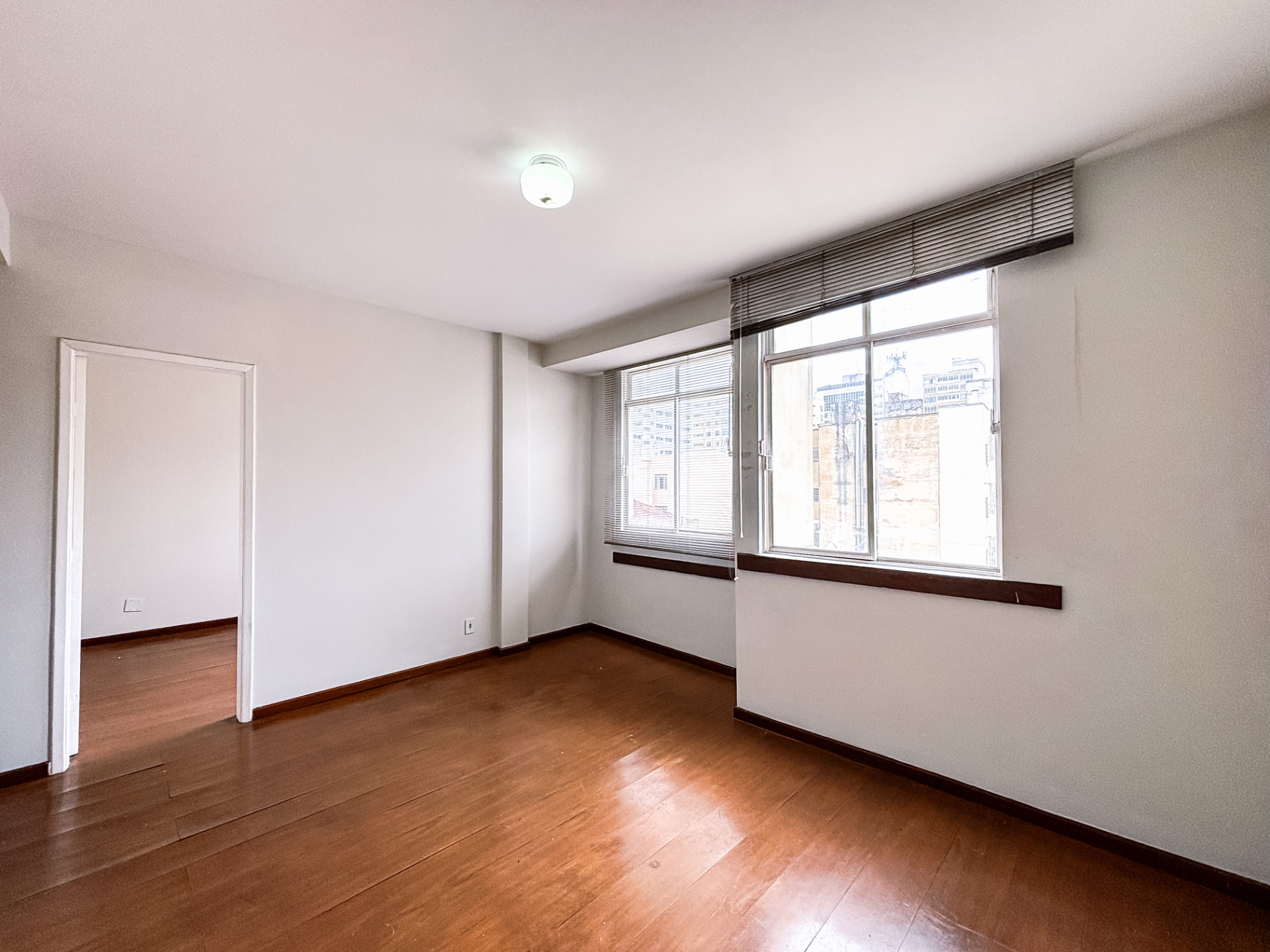 Centro: 1 quarto, 35m². Vista clara., foto 1