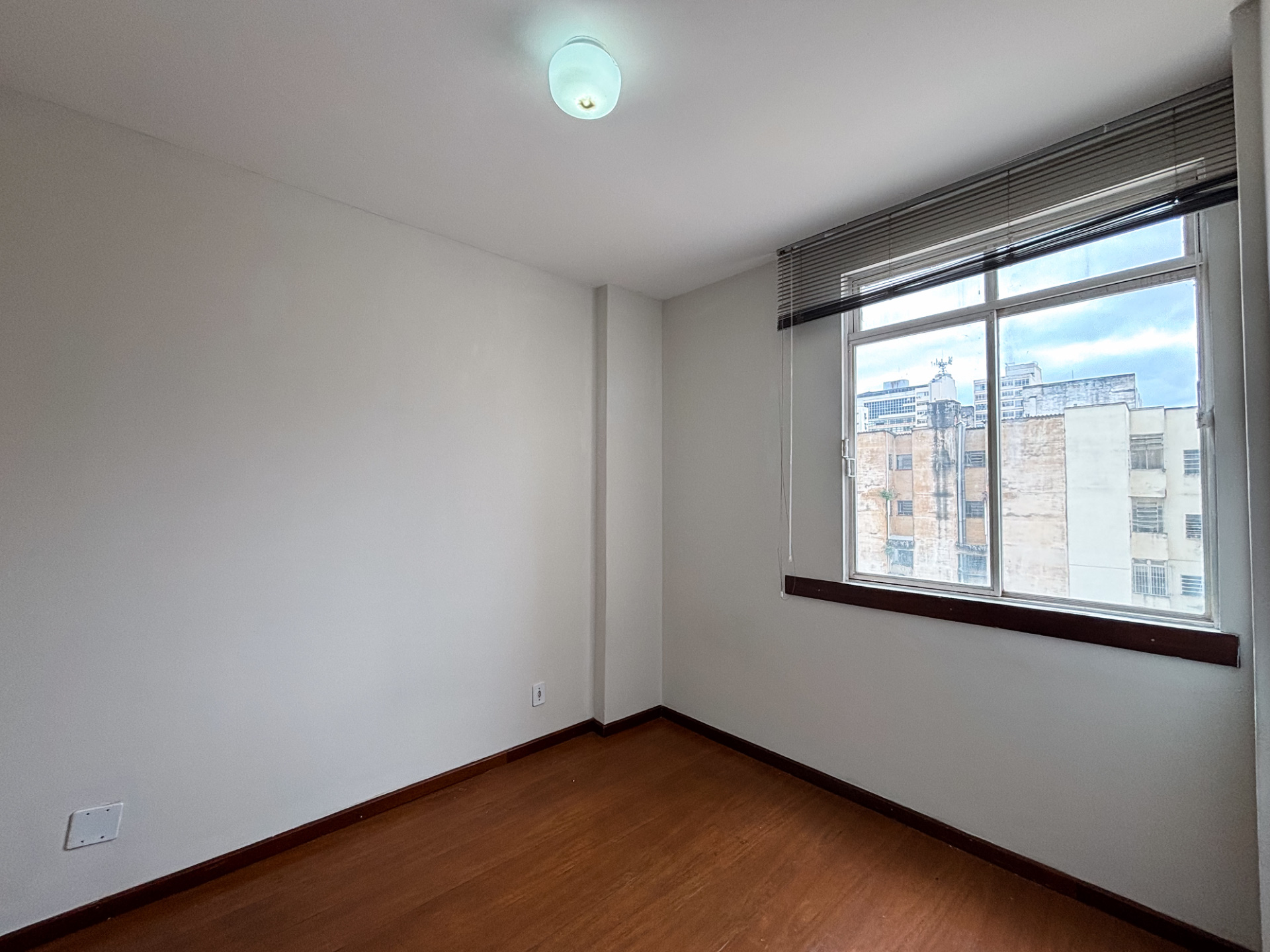 Centro: 1 quarto, 35m². Vista clara., foto 6