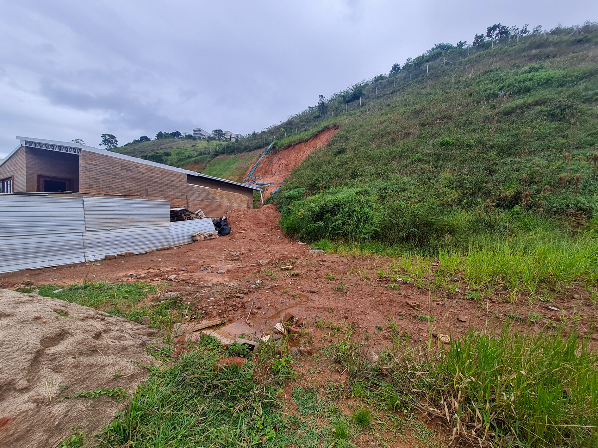 Terreno 598 m² em condomínio. São Pedro., foto 4
