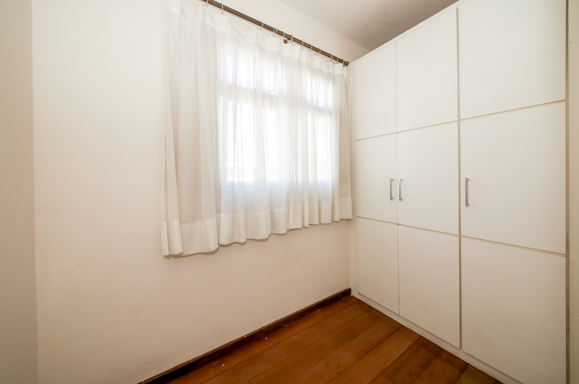 Centro: 2 suítes, varandão. Conforto com vista livre., foto 31