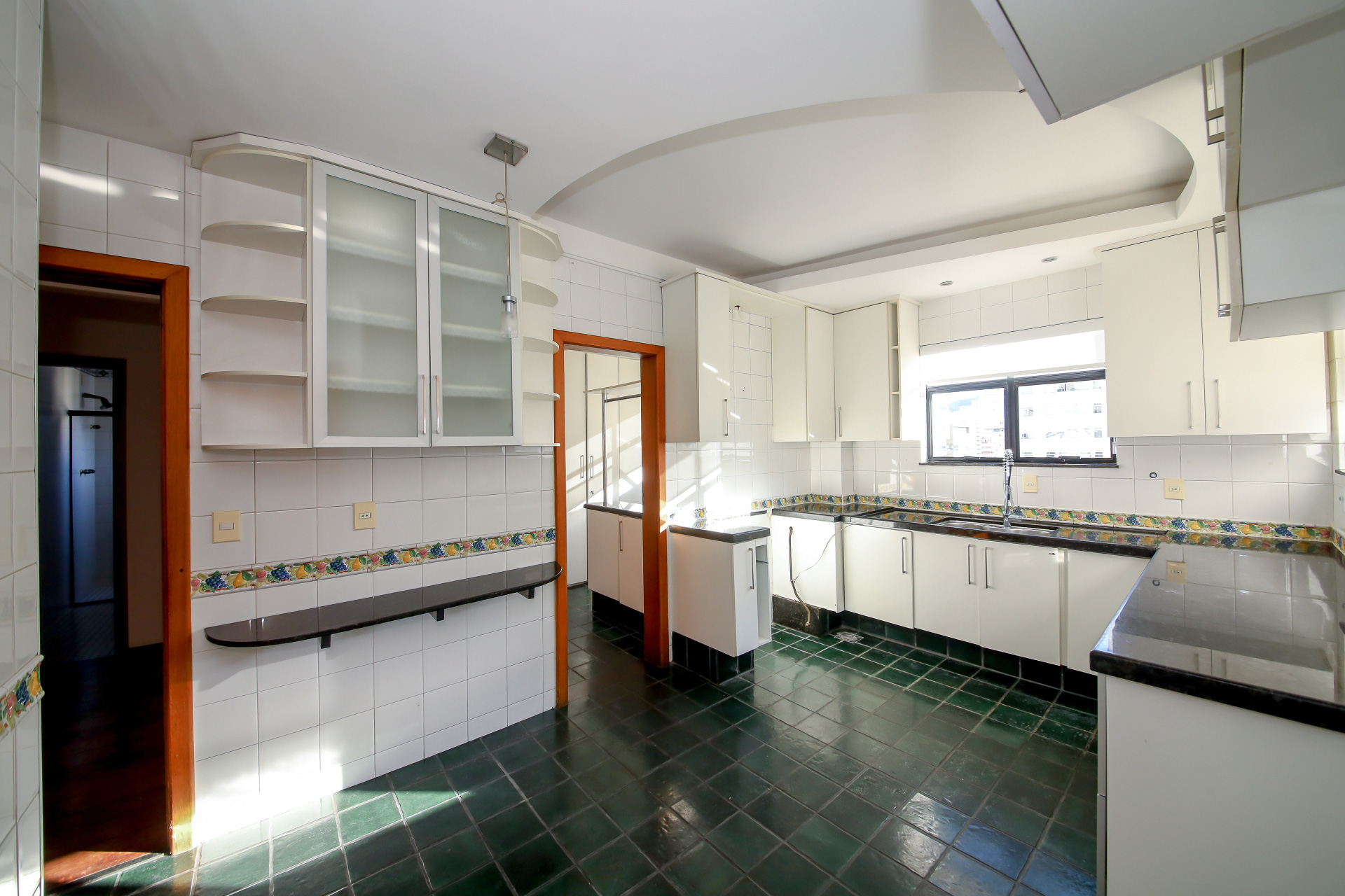 Centro: 2 suítes, varandão. Conforto com vista livre., foto 27