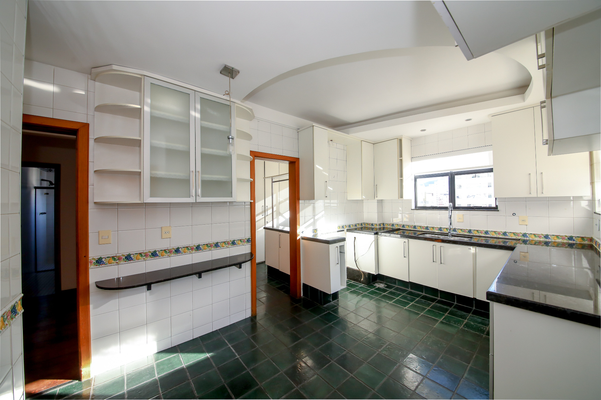 Centro: 2 suítes, varandão. Conforto com vista livre., foto 28