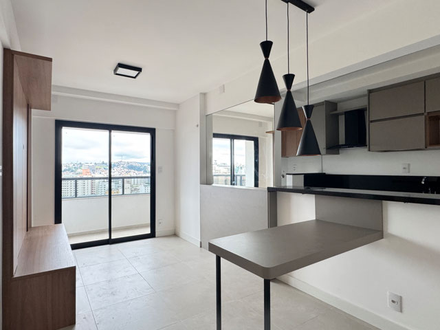 Apartamento com varanda gourmet e móveis planejados para locação