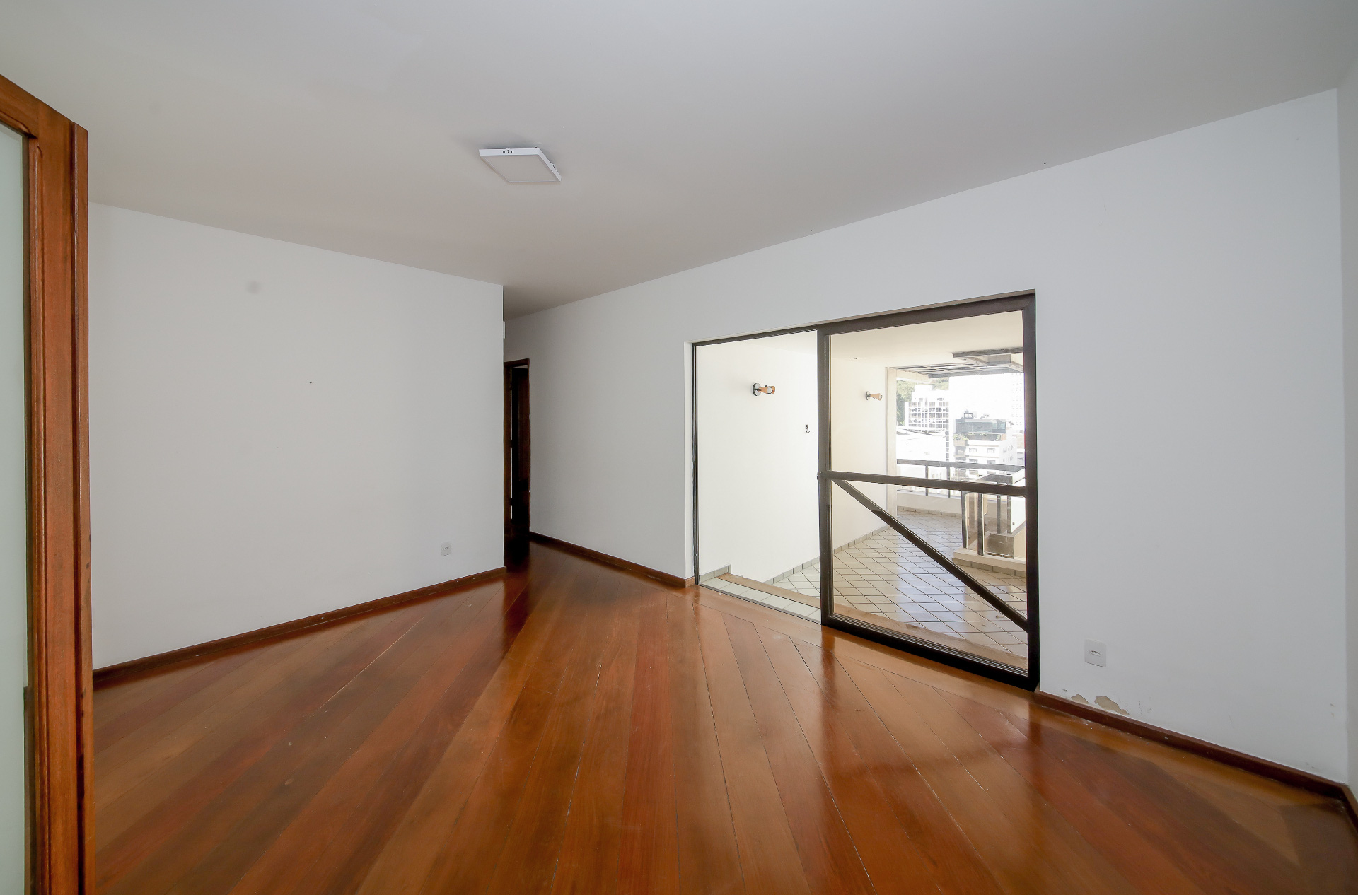 Centro: 4 quartos, varanda, 342m². Ed. Cozak., foto 8
