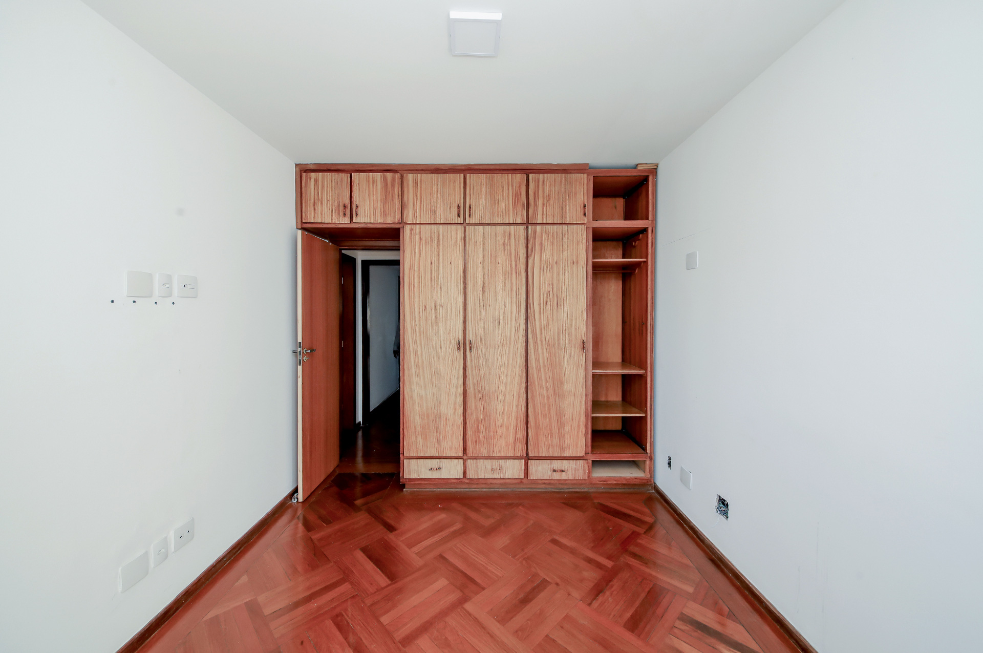Centro: 4 quartos, varanda, 342m². Ed. Cozak., foto 28