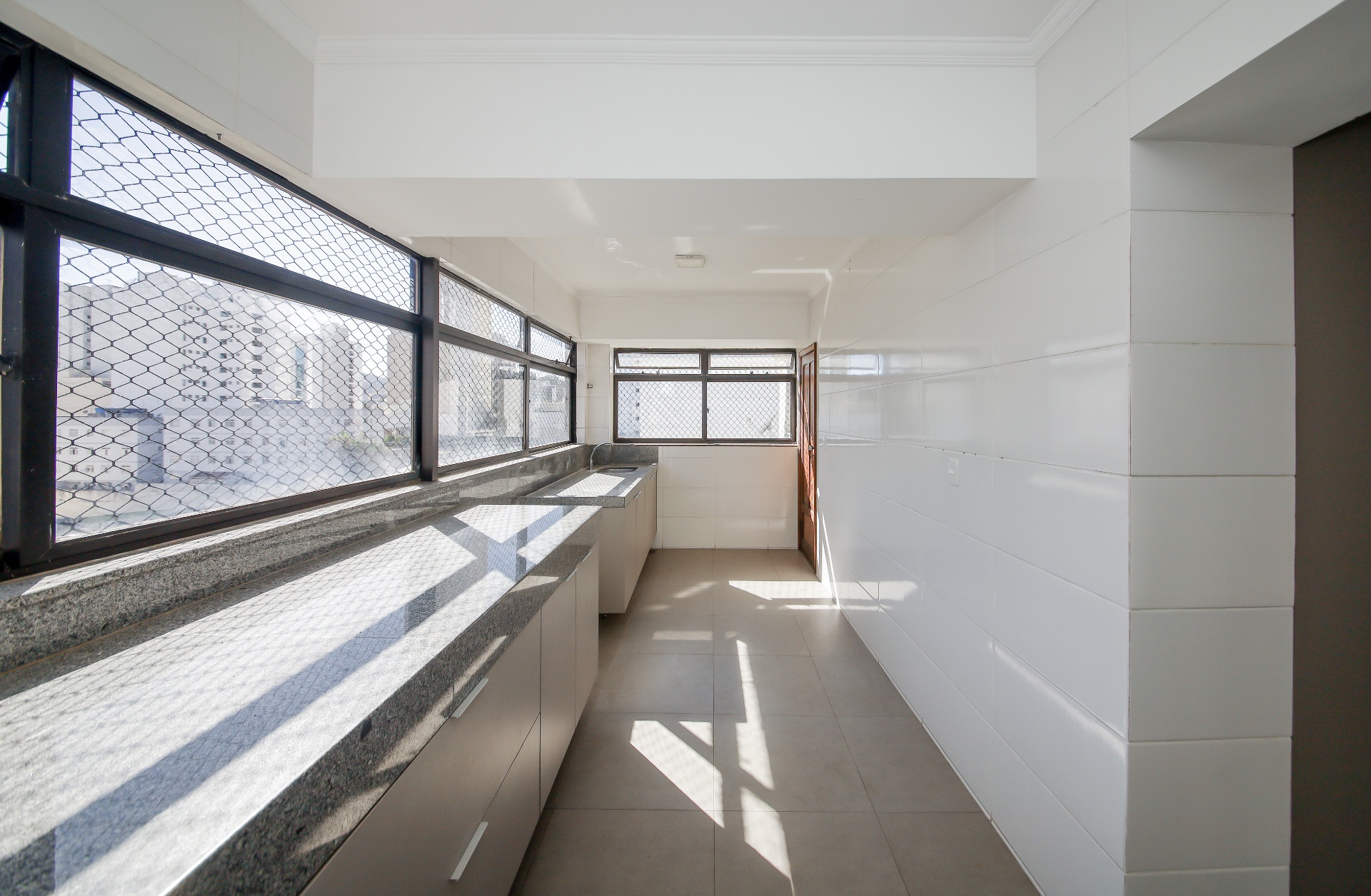 Centro: 4 quartos, varanda, 342m². Ed. Cozak., foto 34