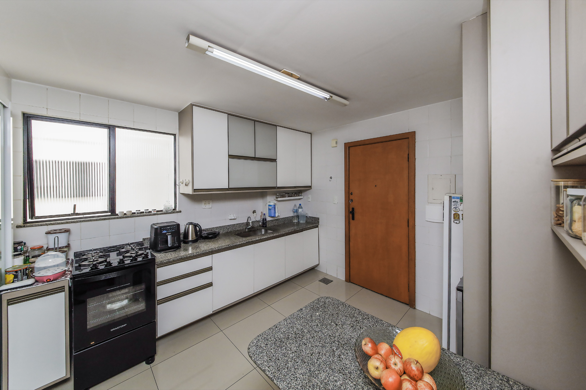Amplo, na Av. Itamar Franco. 124m²., foto 16