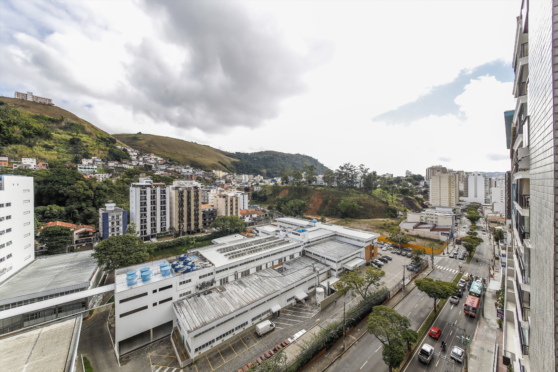 Amplo, na Av. Itamar Franco. 124m²., foto 6