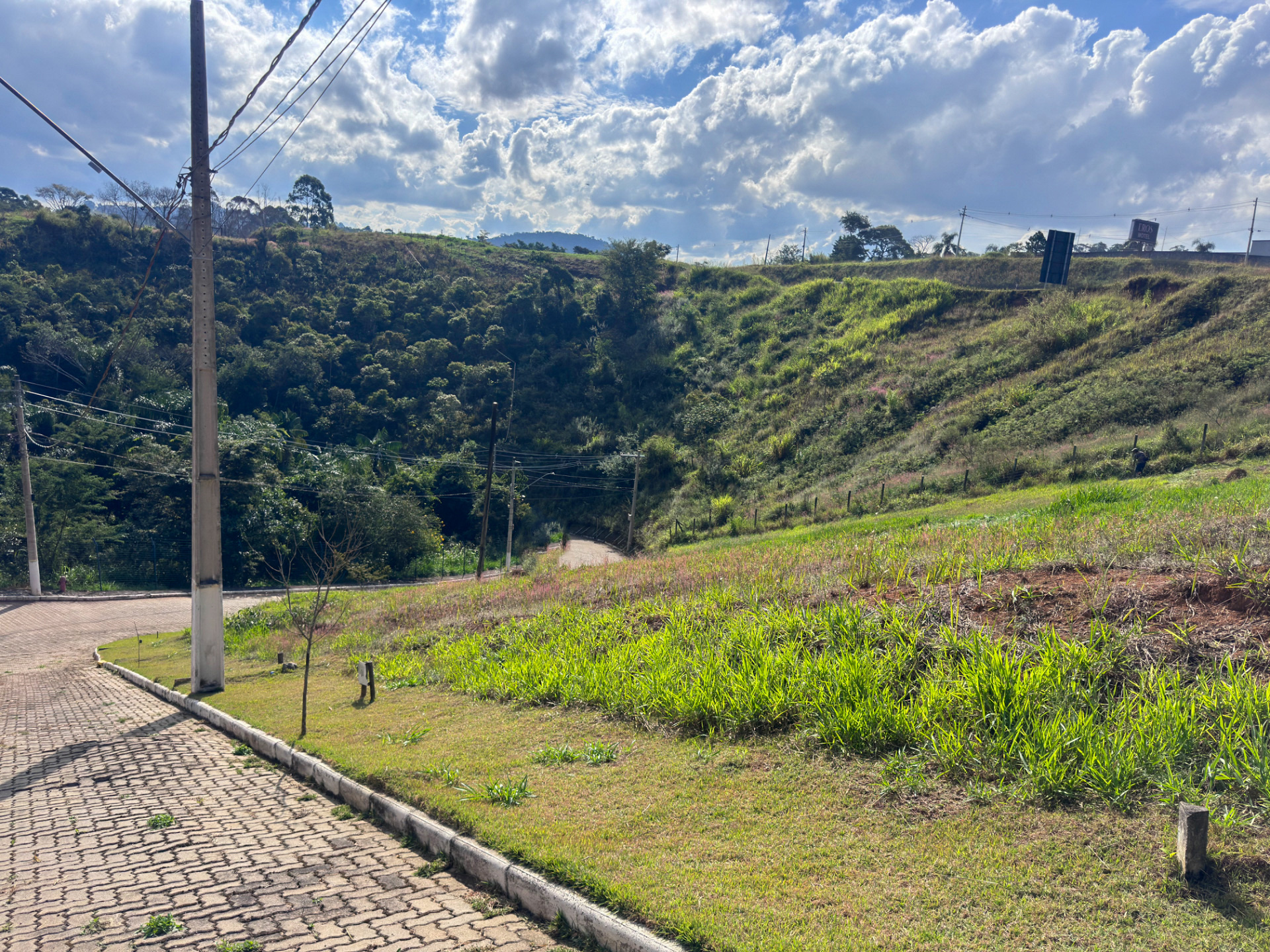 Salvaterra: Terreno de 595m² com vista. Construa seu lar., foto 1